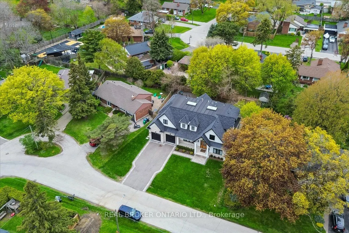 1445 Skyline Drive