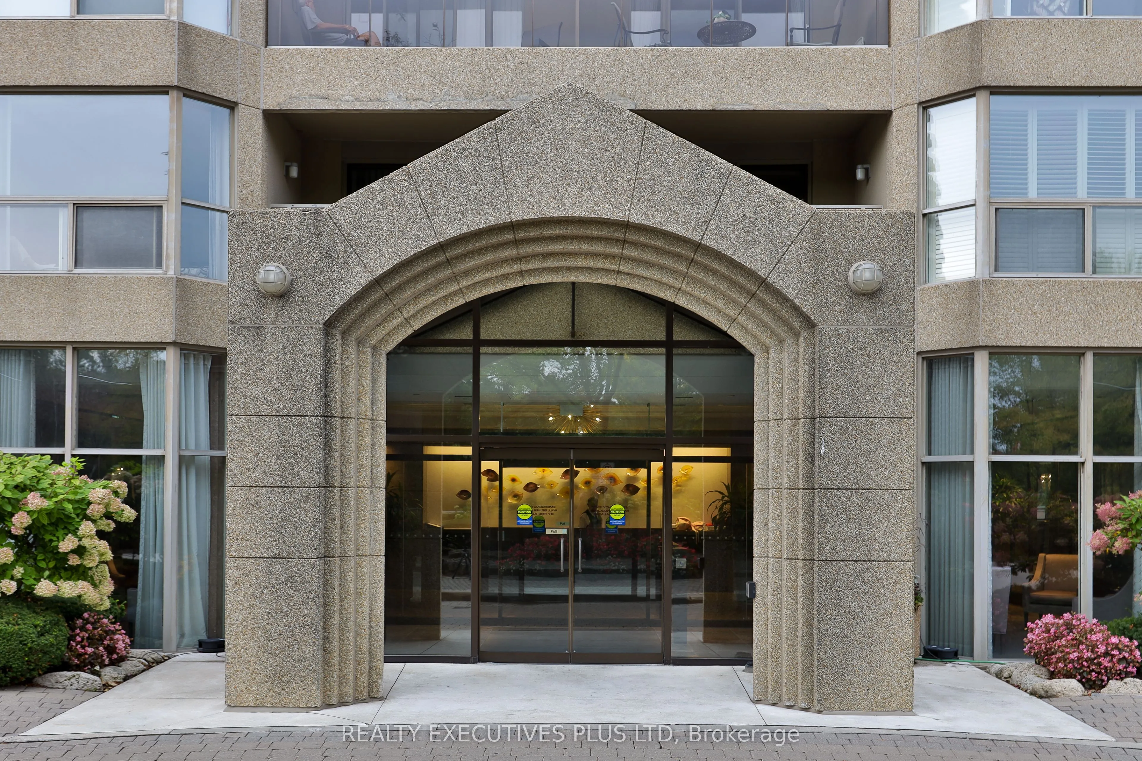 1800 The Collegeway Way #1401