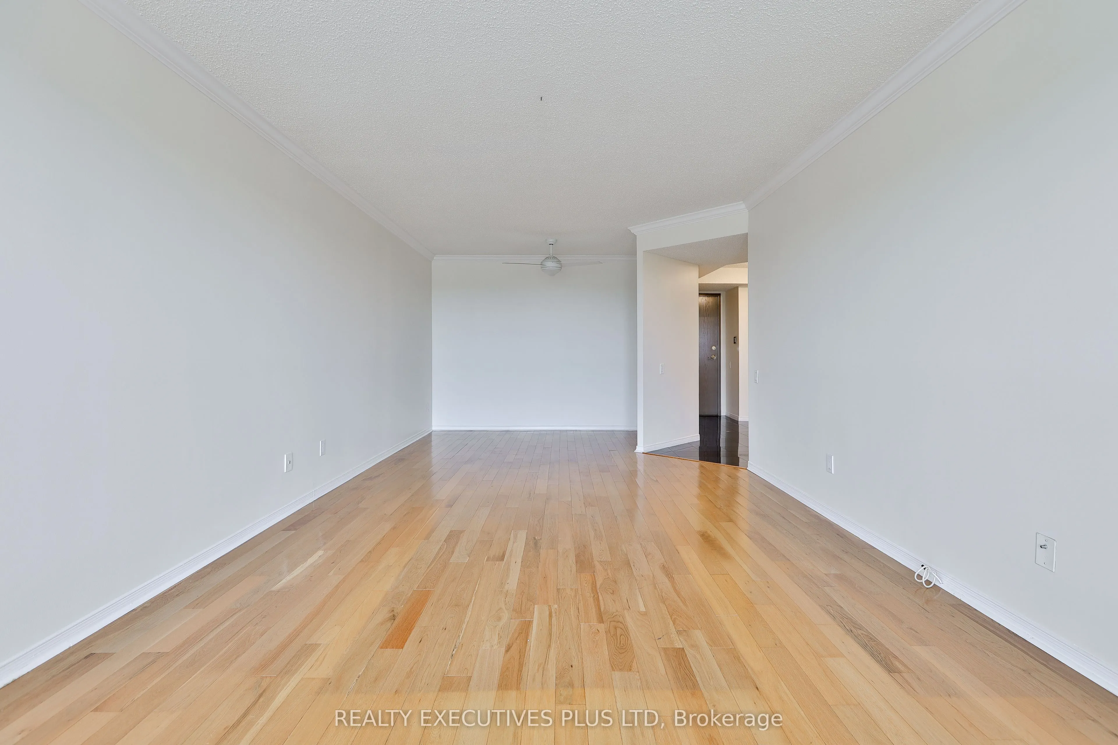 1800 The Collegeway Way #1401