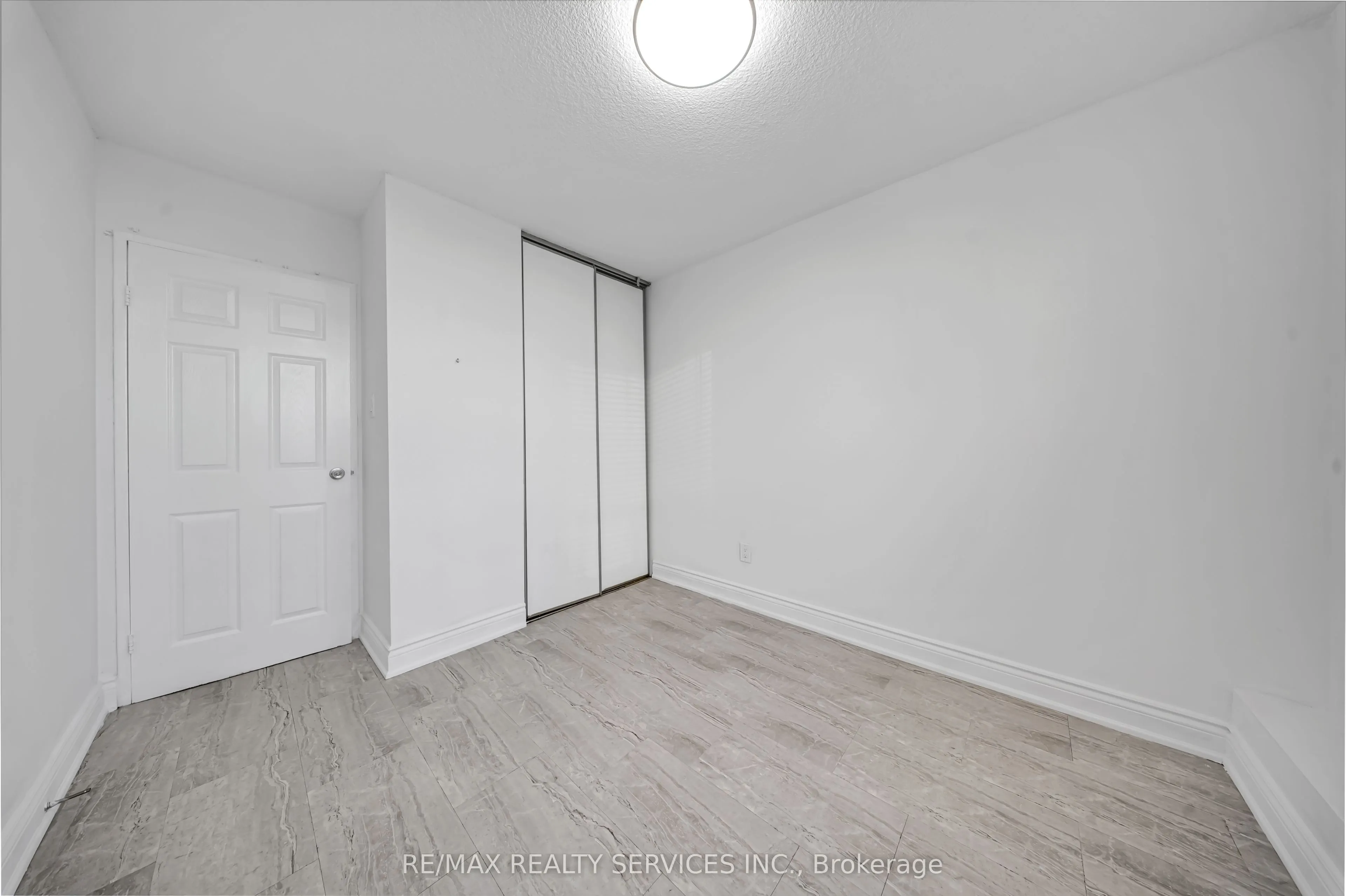 20 Mississauga Valley Boulevard #701