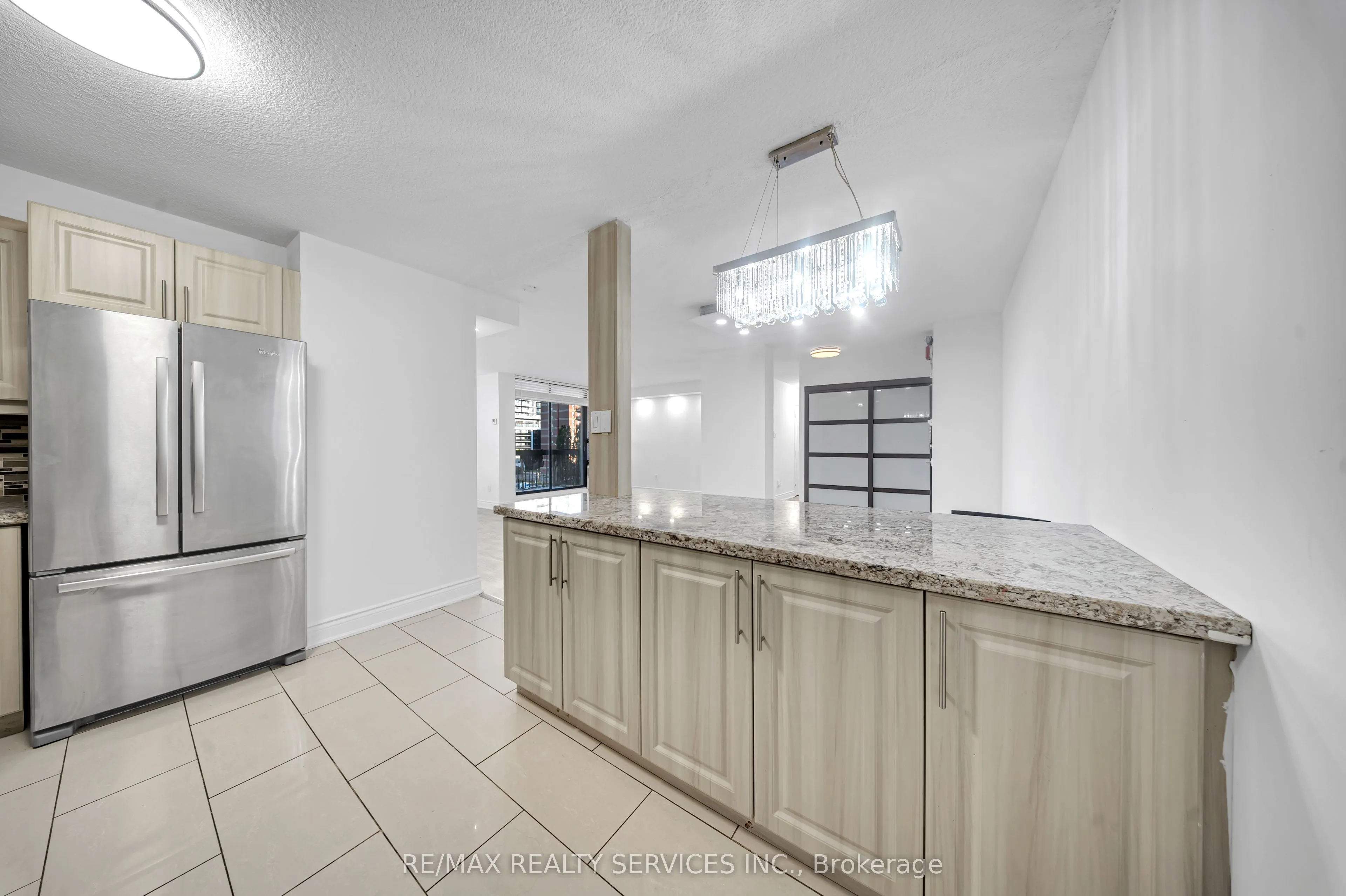 20 Mississauga Valley Boulevard #701