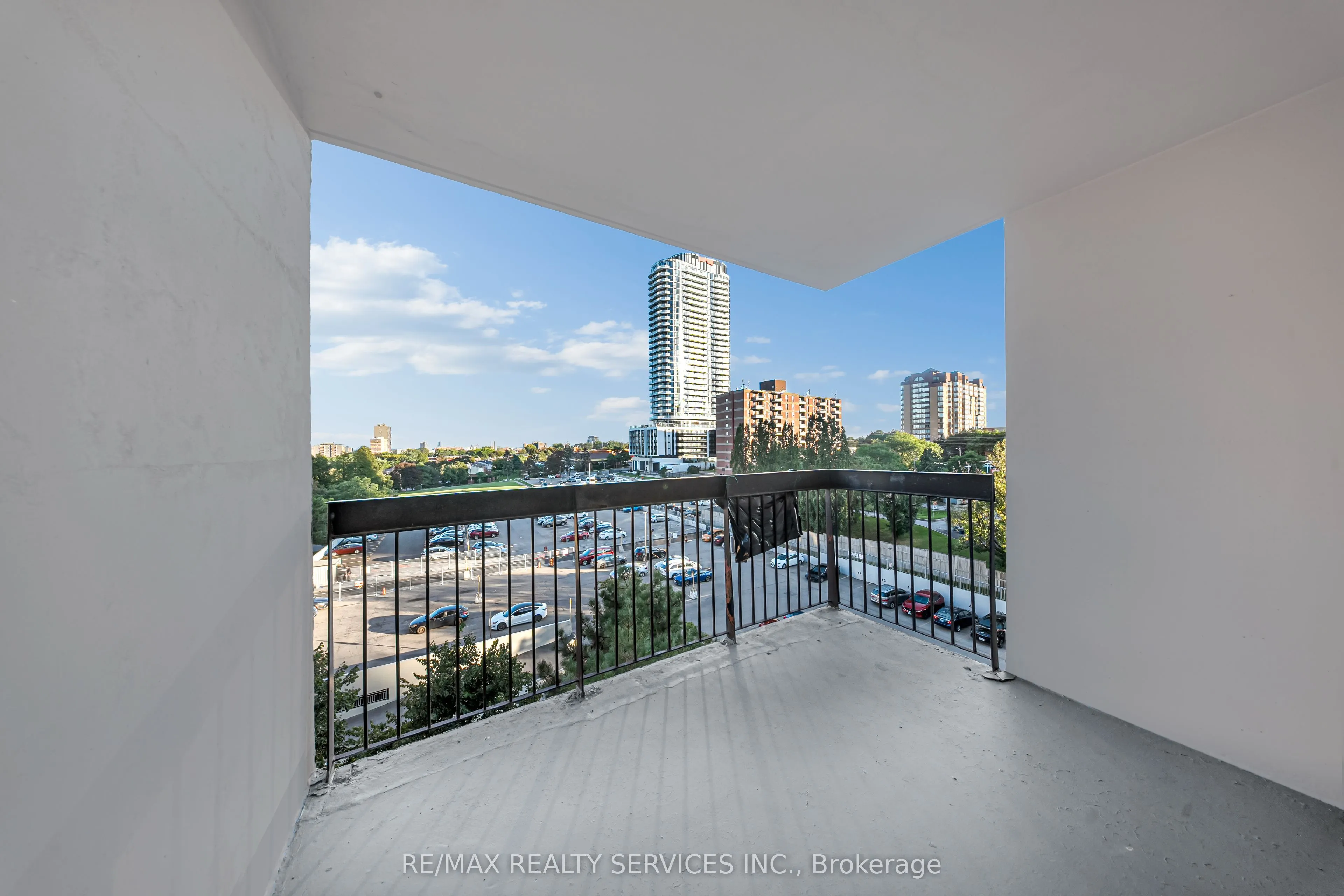 20 Mississauga Valley Boulevard #701