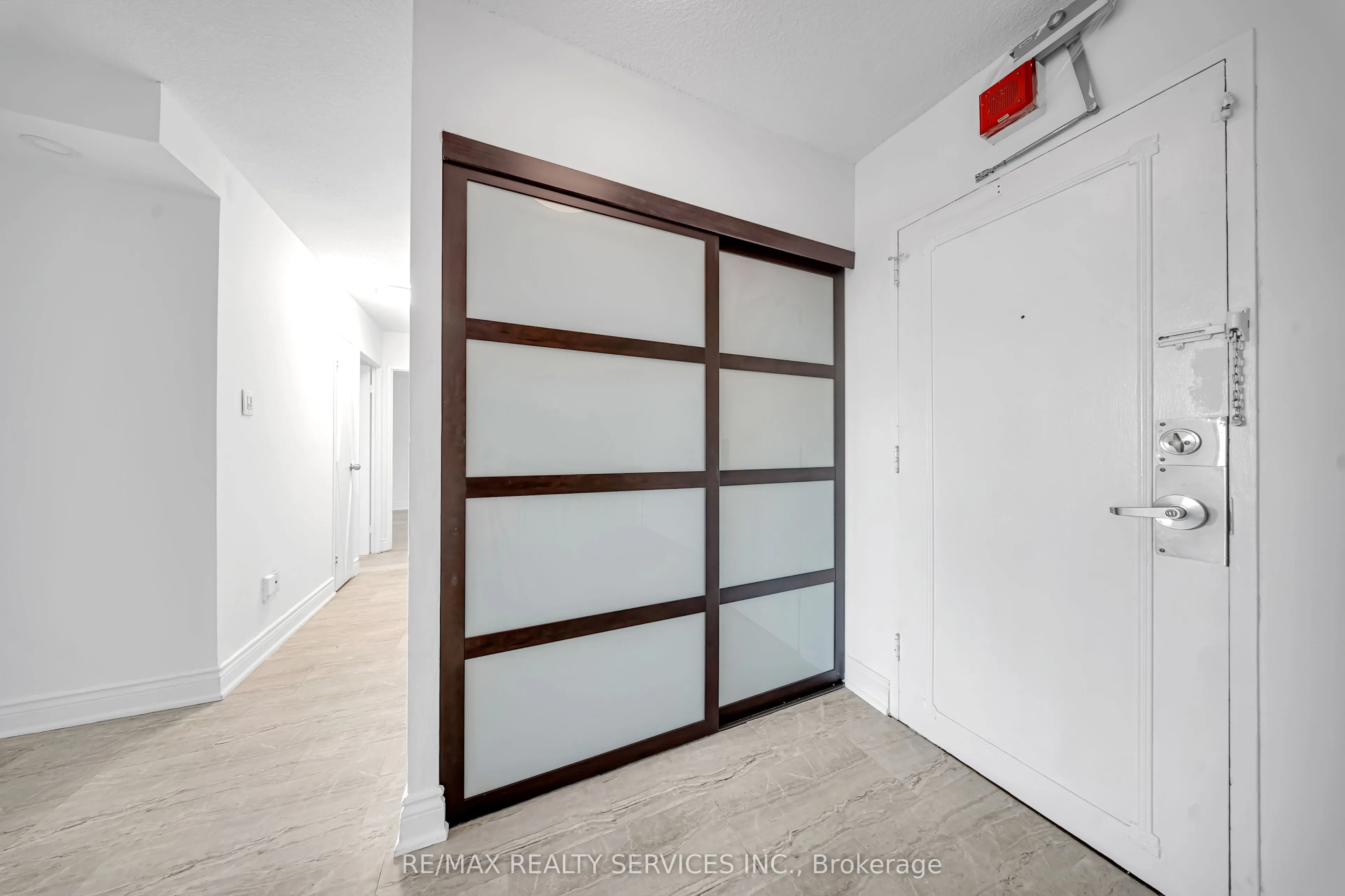 20 Mississauga Valley Boulevard #701