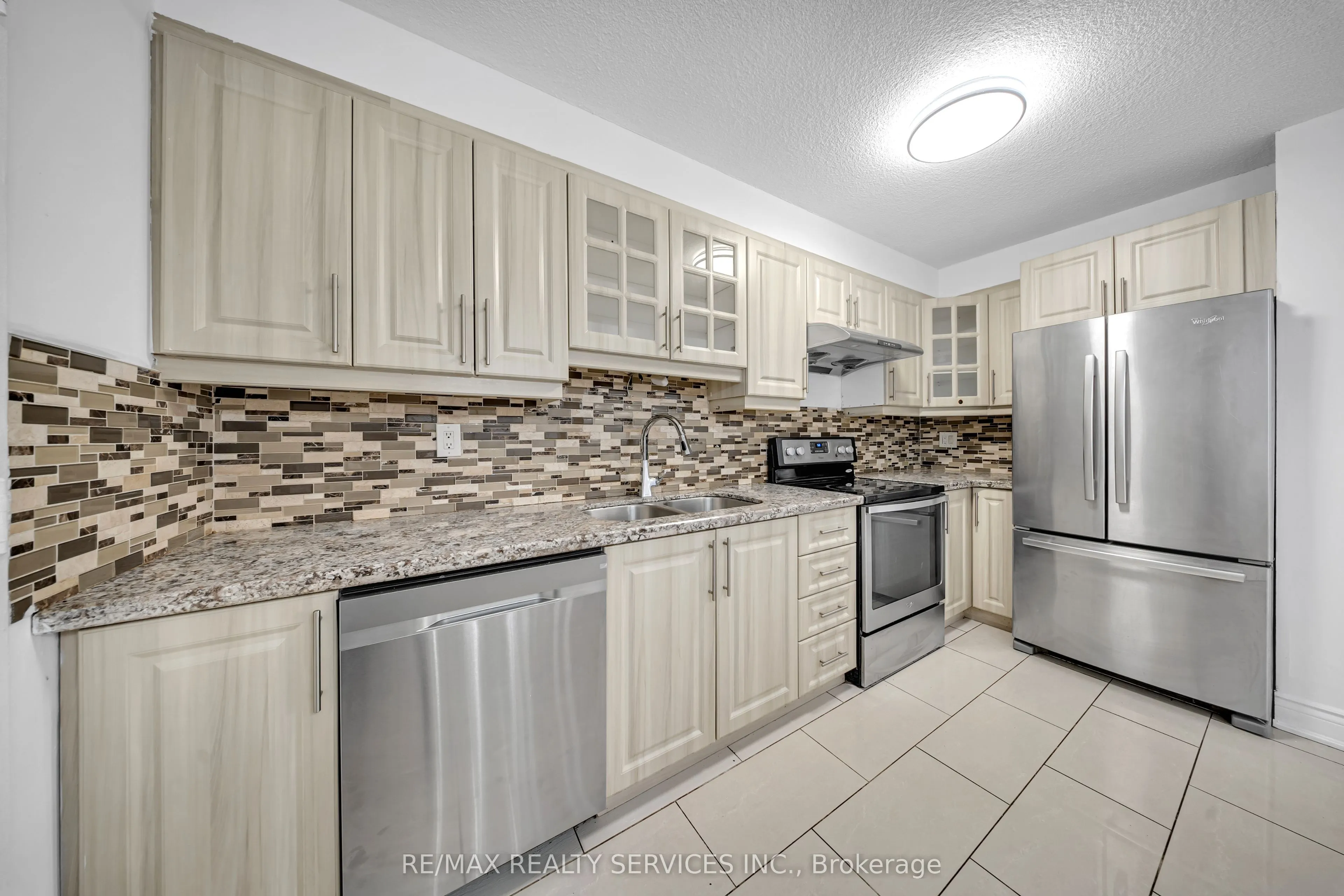 20 Mississauga Valley Boulevard #701