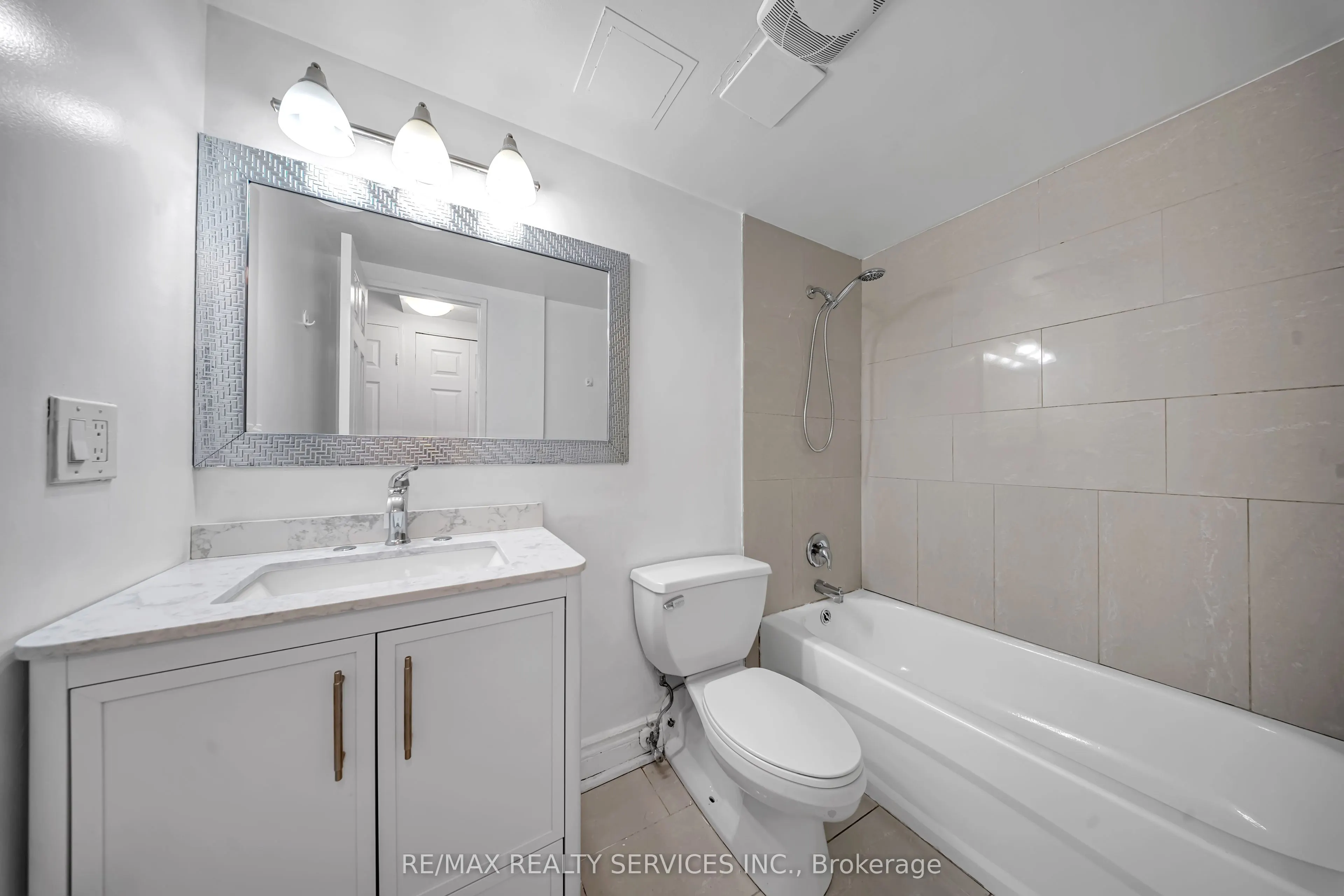20 Mississauga Valley Boulevard #701