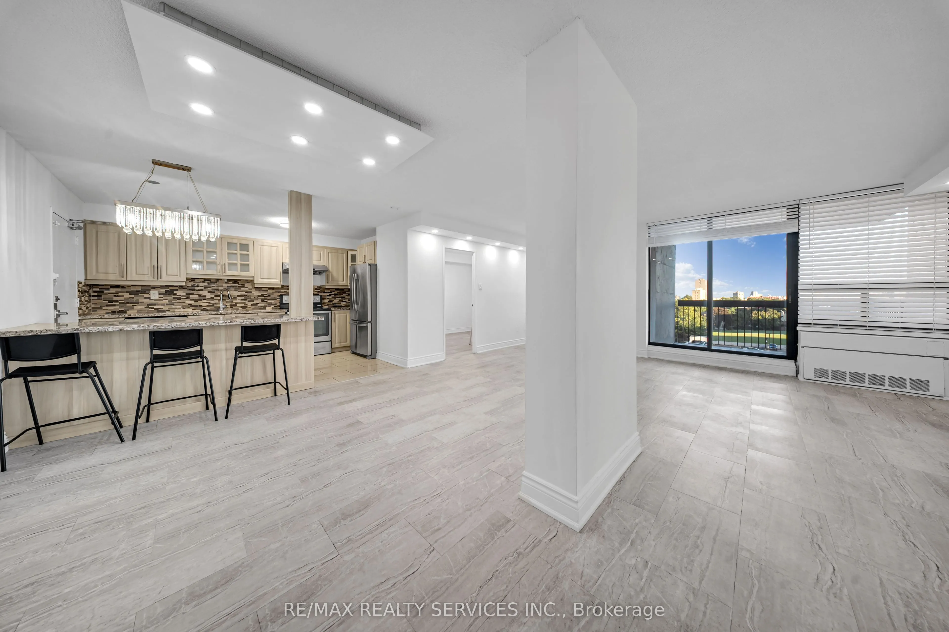 20 Mississauga Valley Boulevard #701