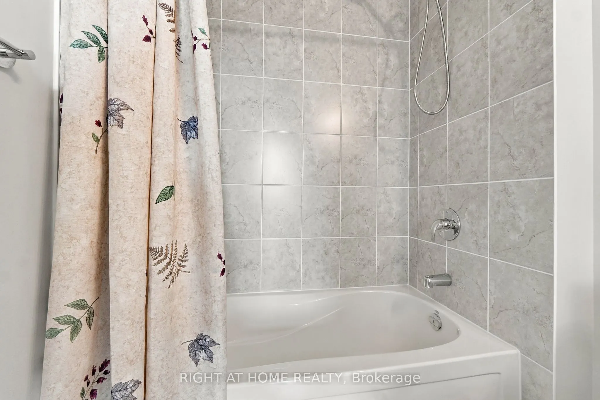 1135 Royal York Road #1301