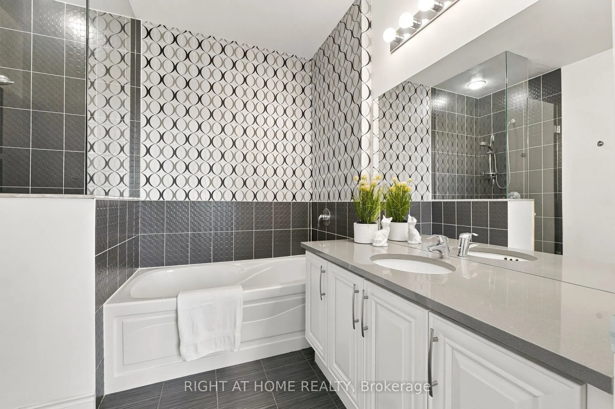 1135 Royal York Road #1301