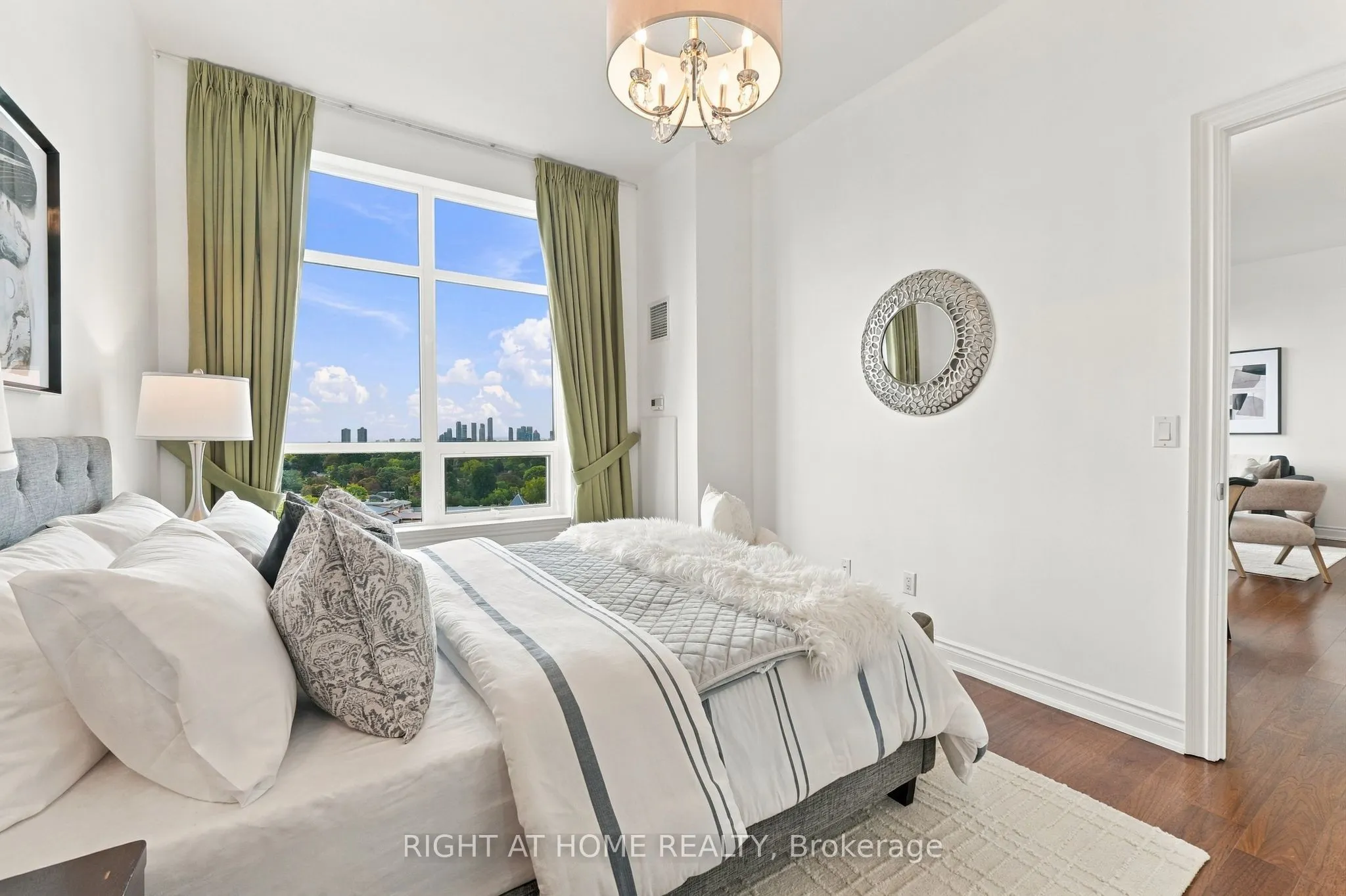 1135 Royal York Road #1301