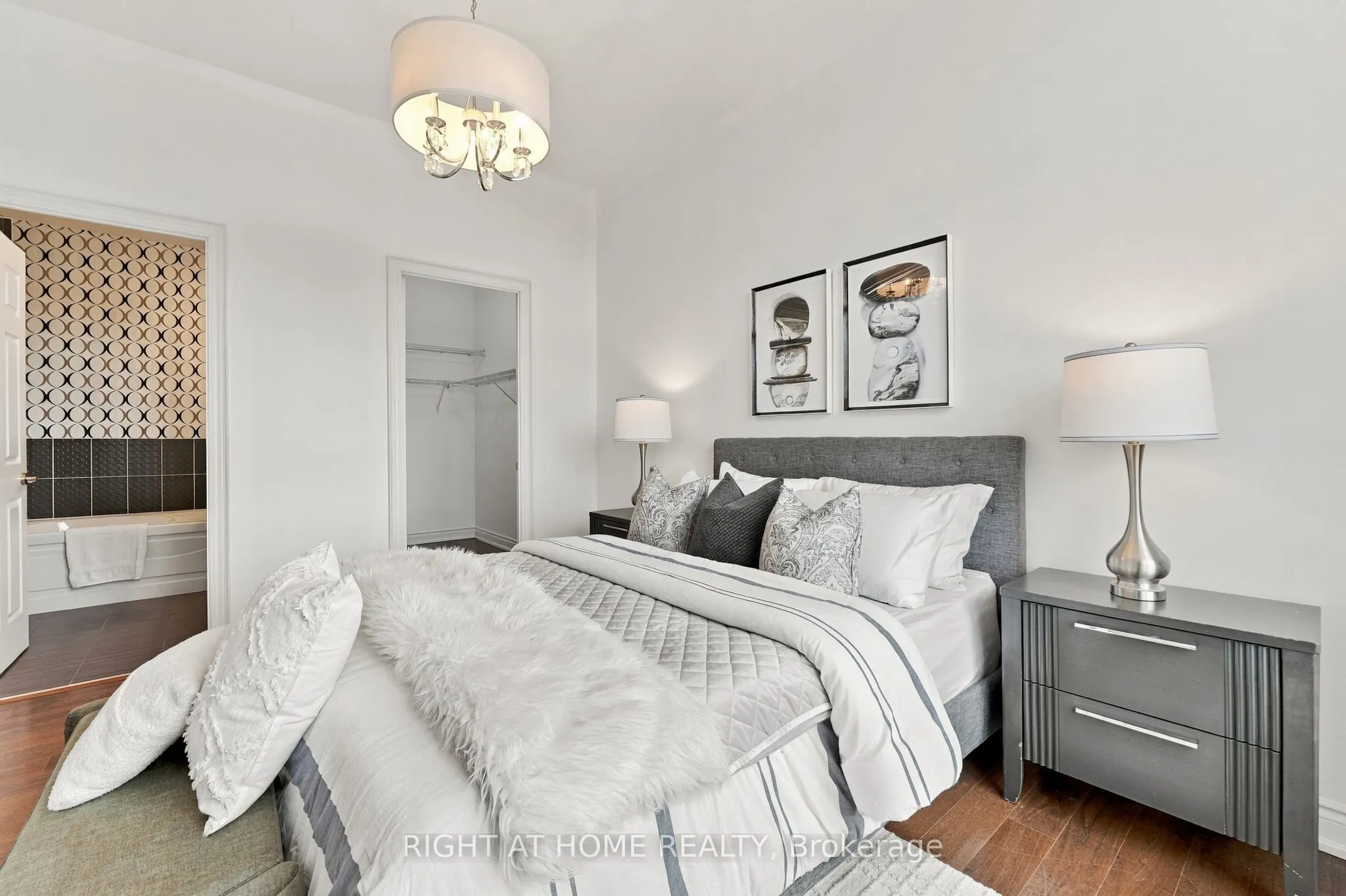 1135 Royal York Road #1301
