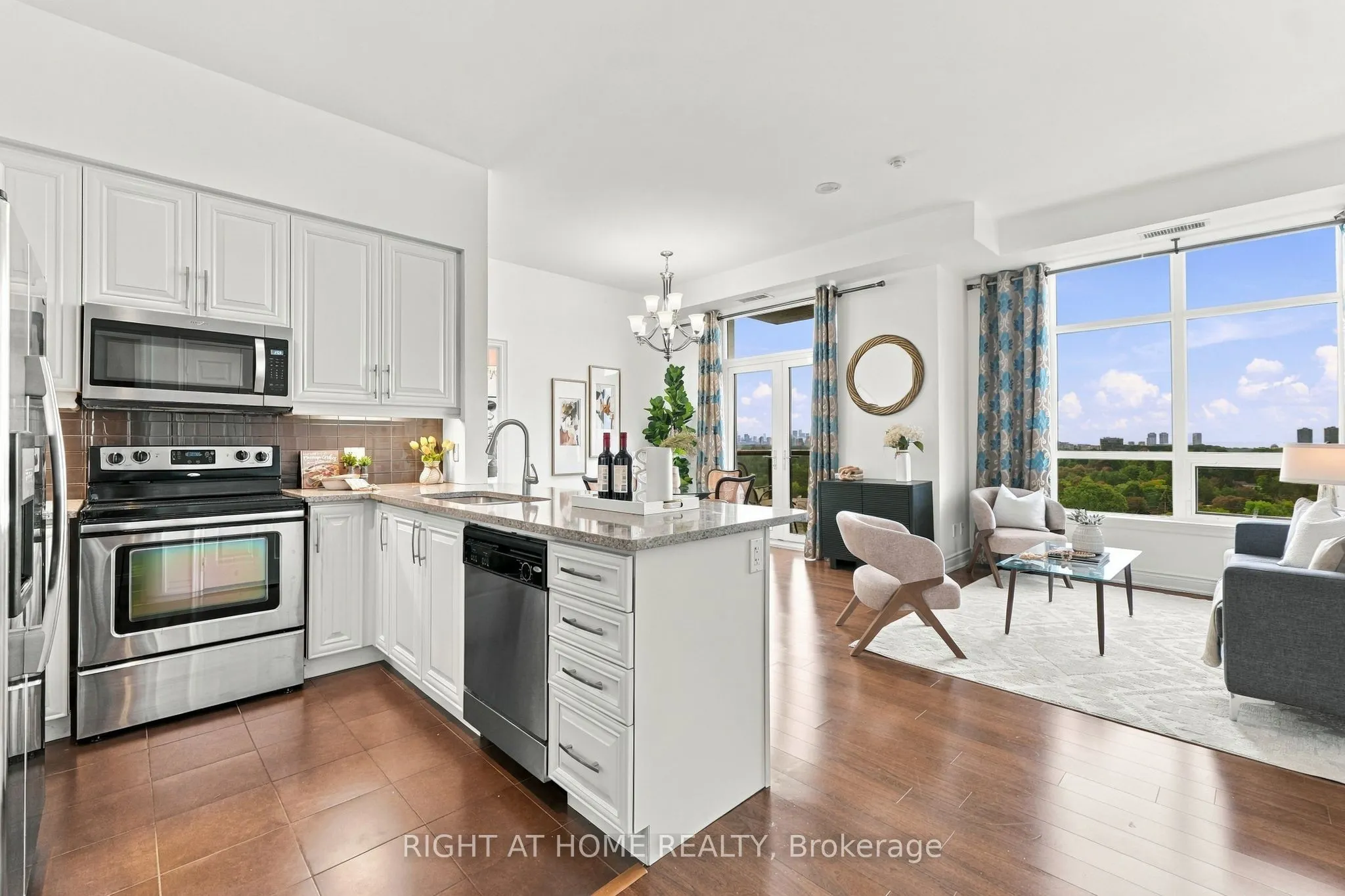 1135 Royal York Road #1301