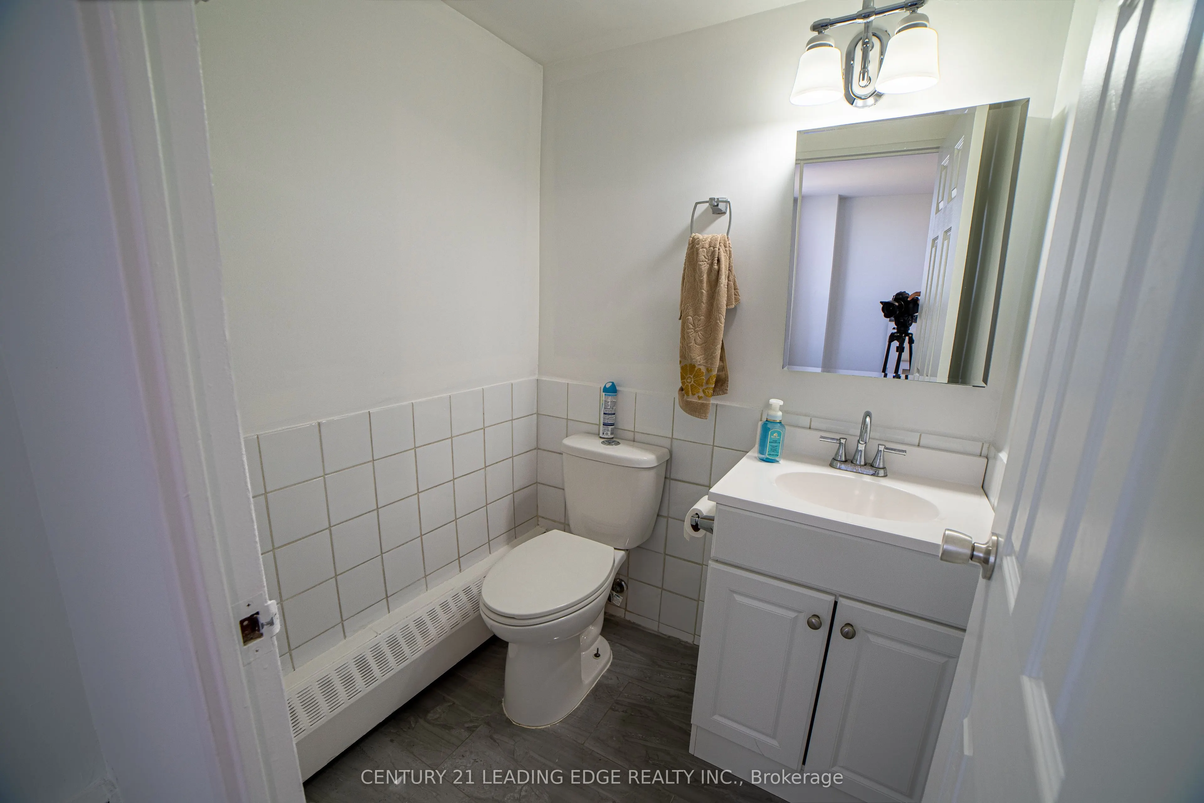 25 Four Winds Drive #604