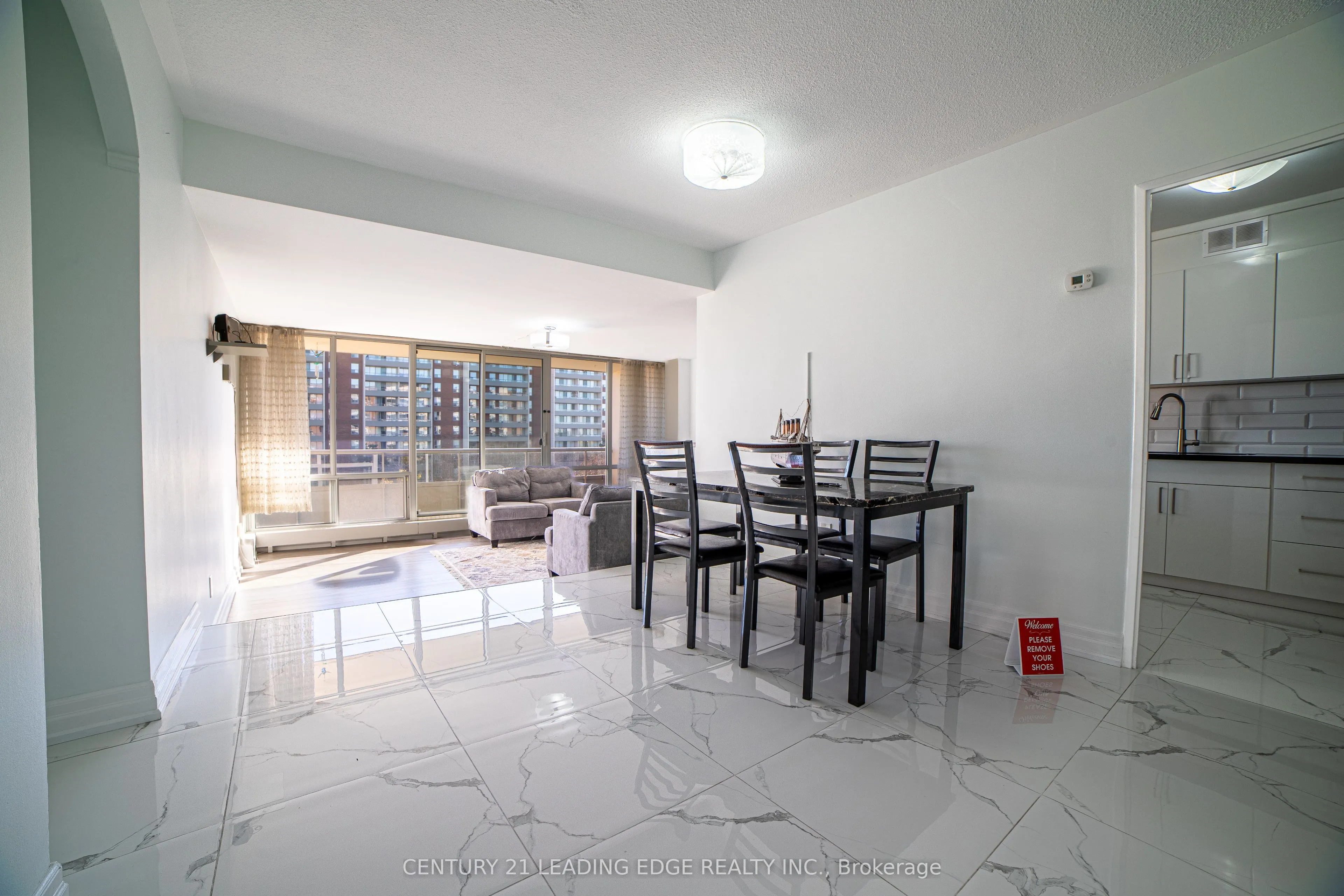 25 Four Winds Drive #604