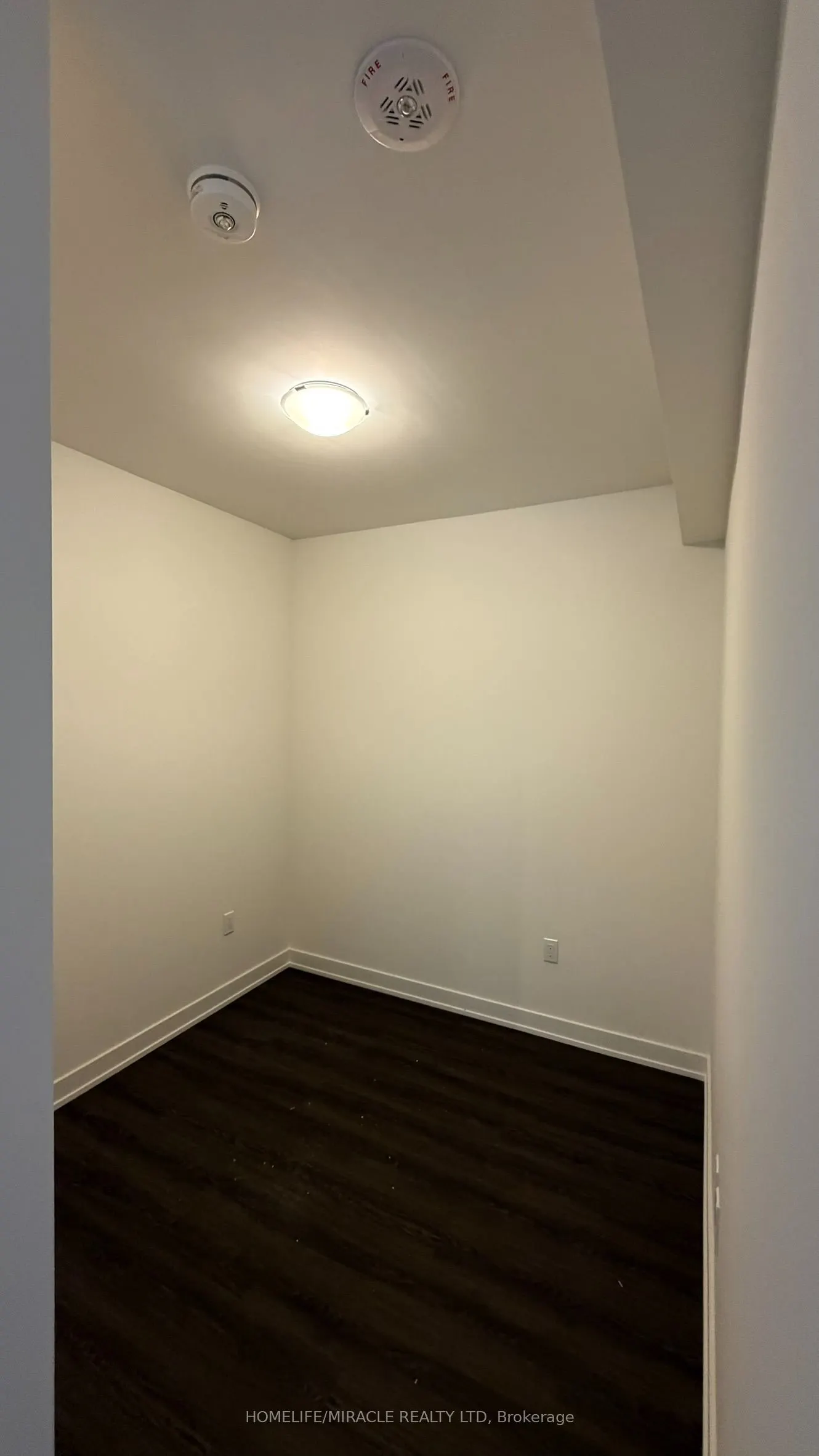 448 Burnhamthorpe Road W #7304