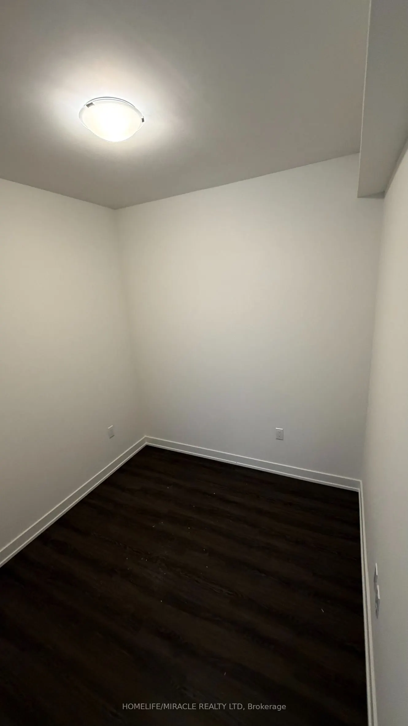 448 Burnhamthorpe Road W #7304