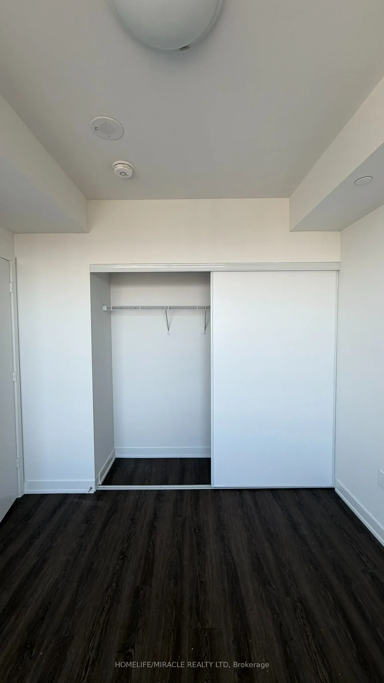 448 Burnhamthorpe Road W #7304