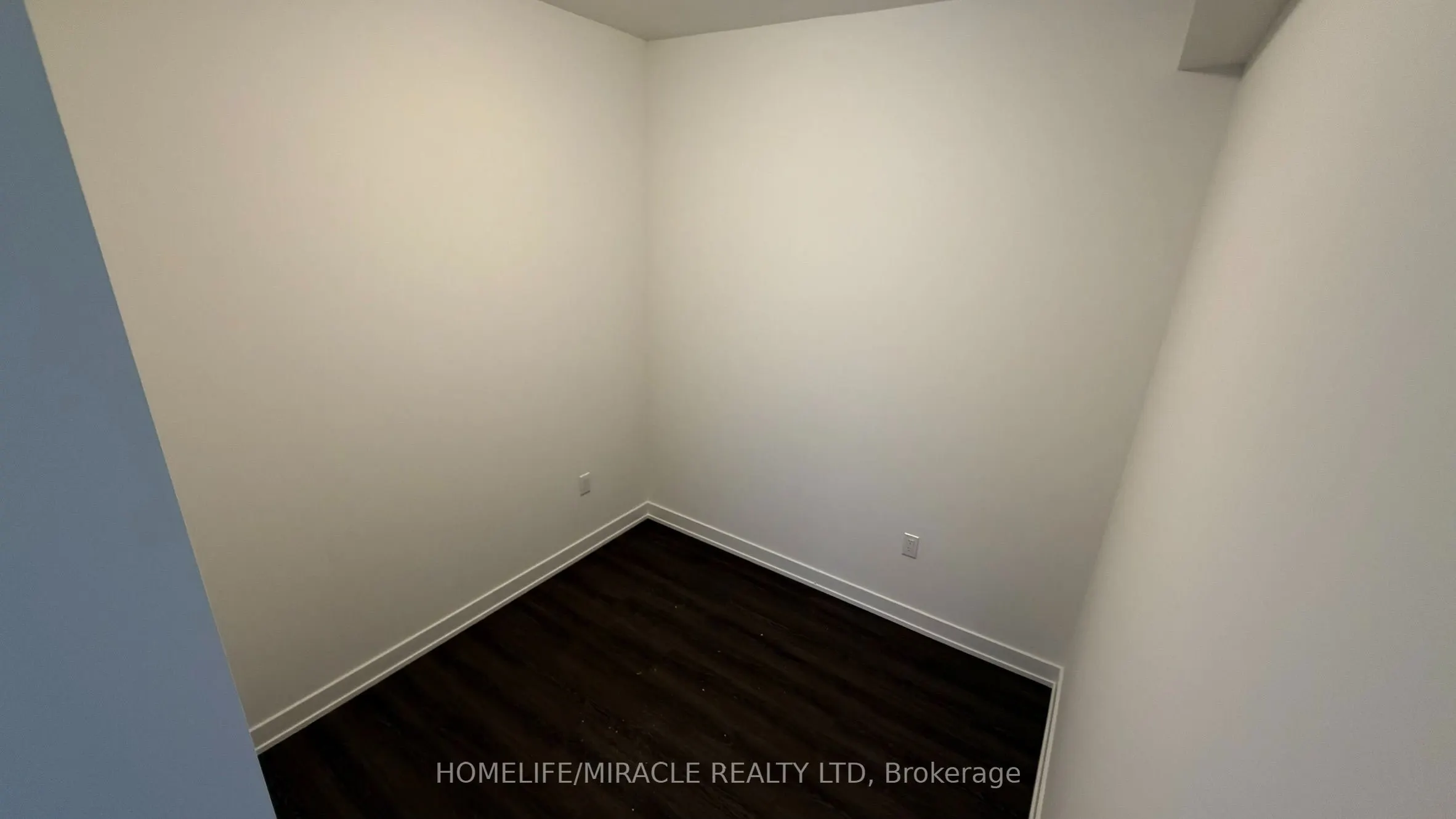 448 Burnhamthorpe Road W #7304