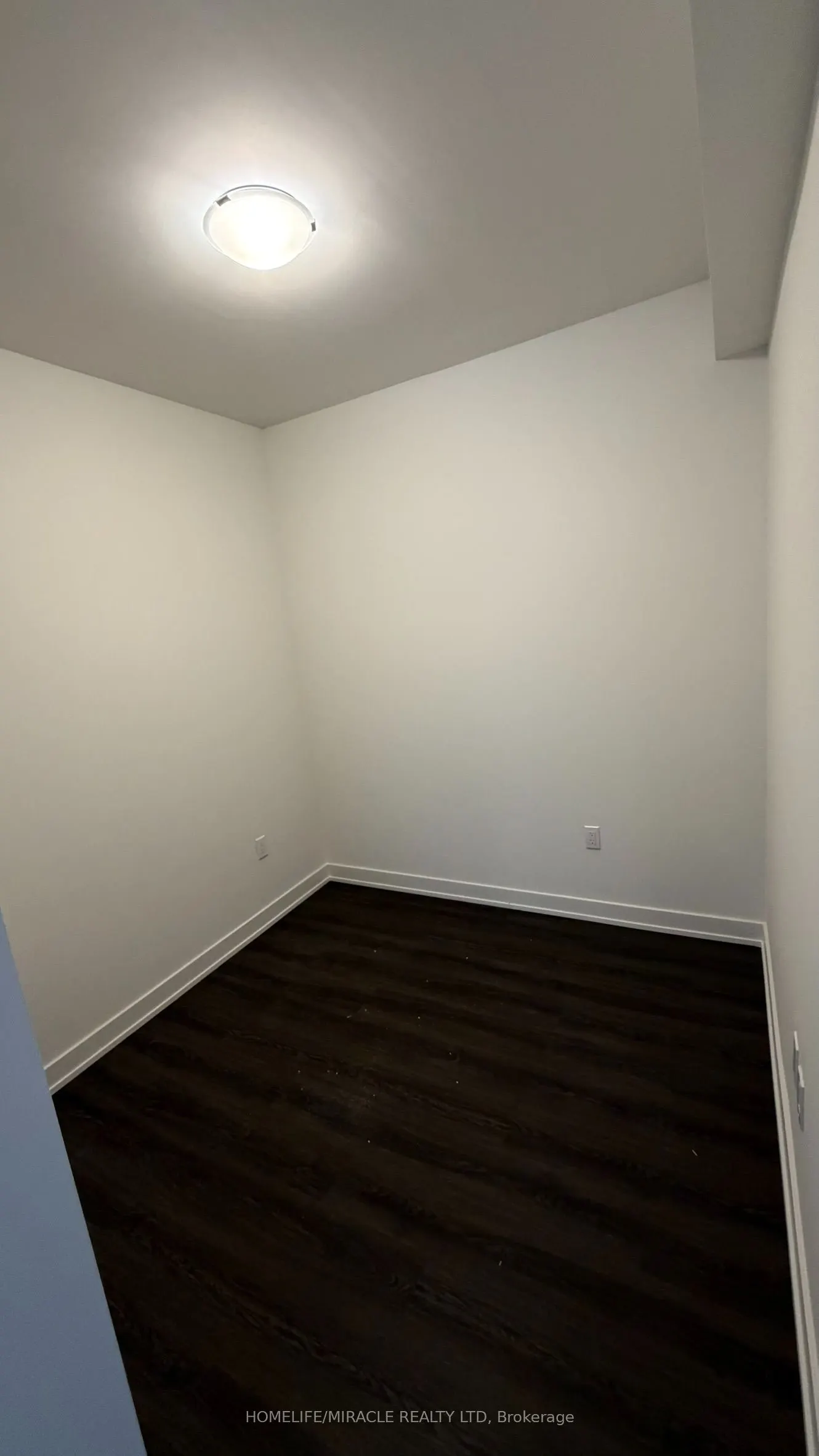 448 Burnhamthorpe Road W #7304