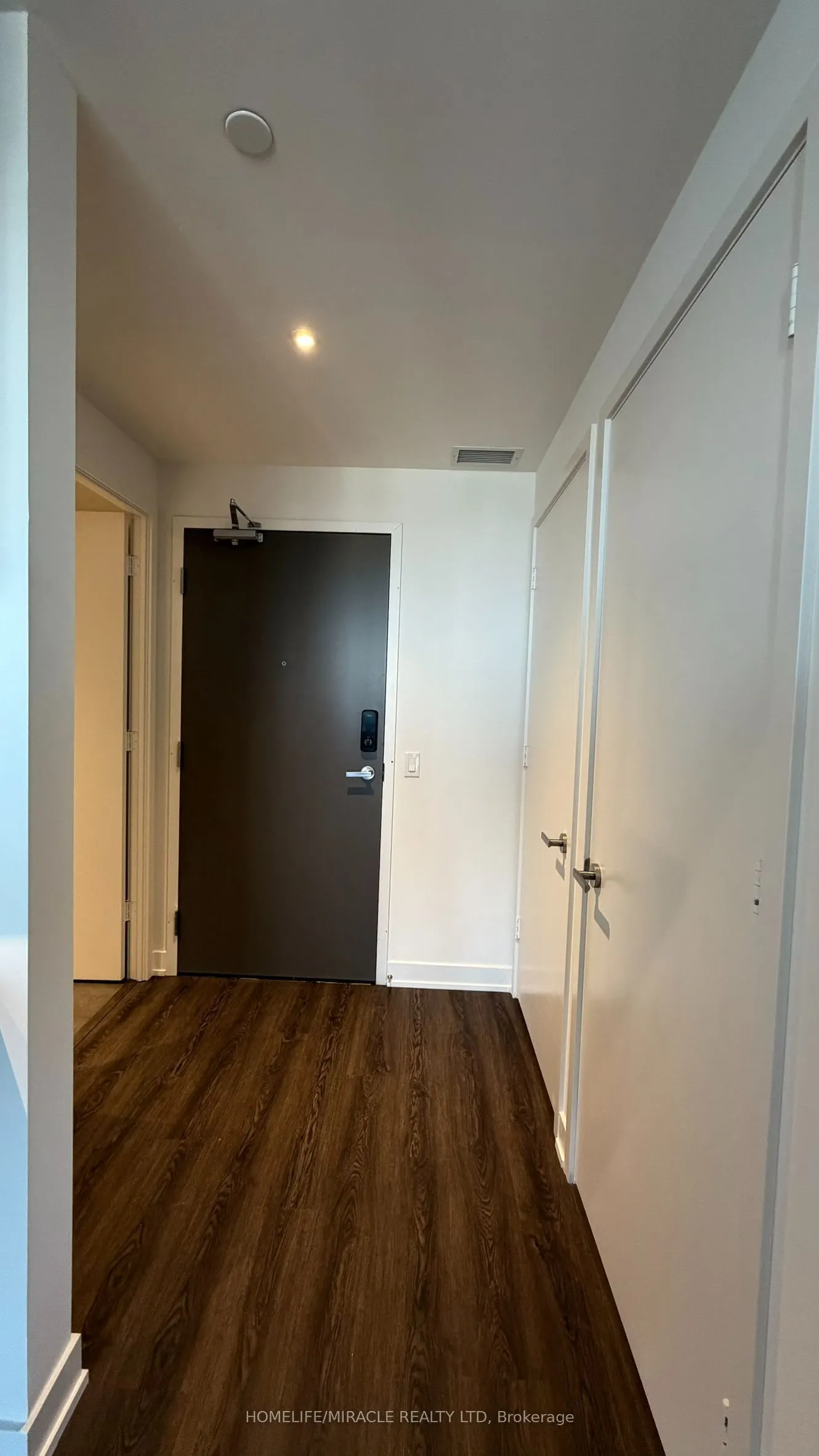 448 Burnhamthorpe Road W #7304