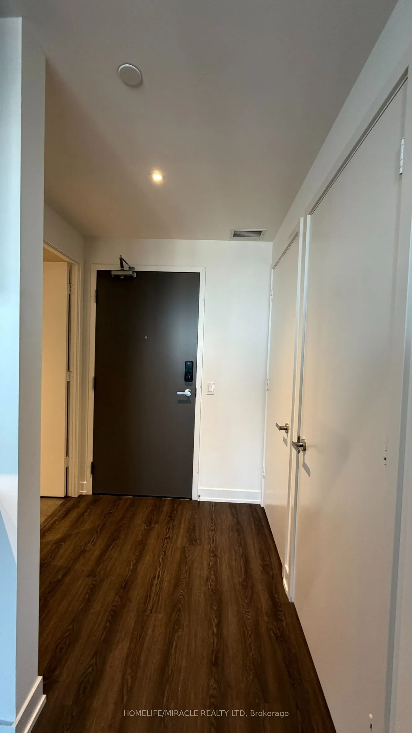 448 Burnhamthorpe Road W #7304