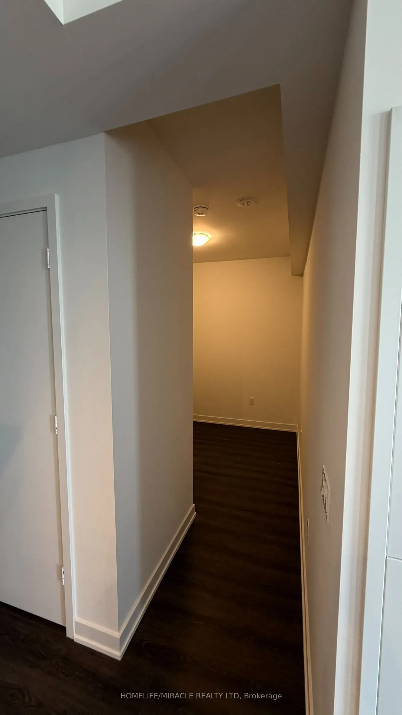 448 Burnhamthorpe Road W #7304