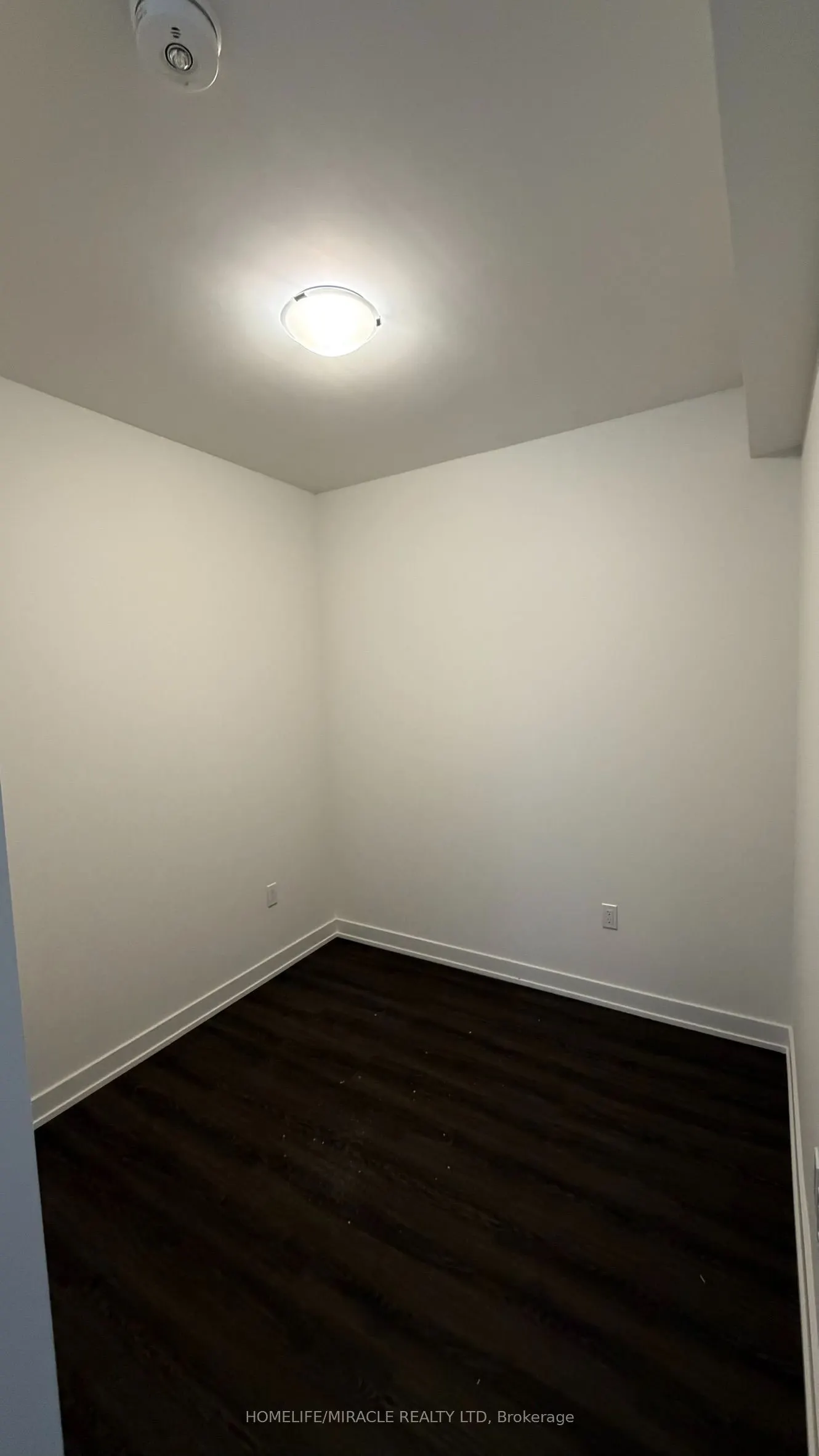 448 Burnhamthorpe Road W #7304