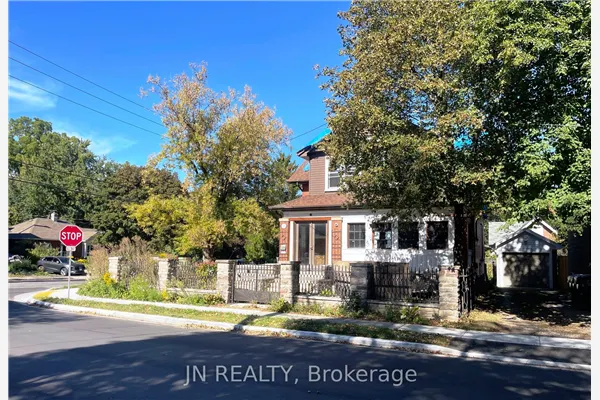 100 Mill Street N