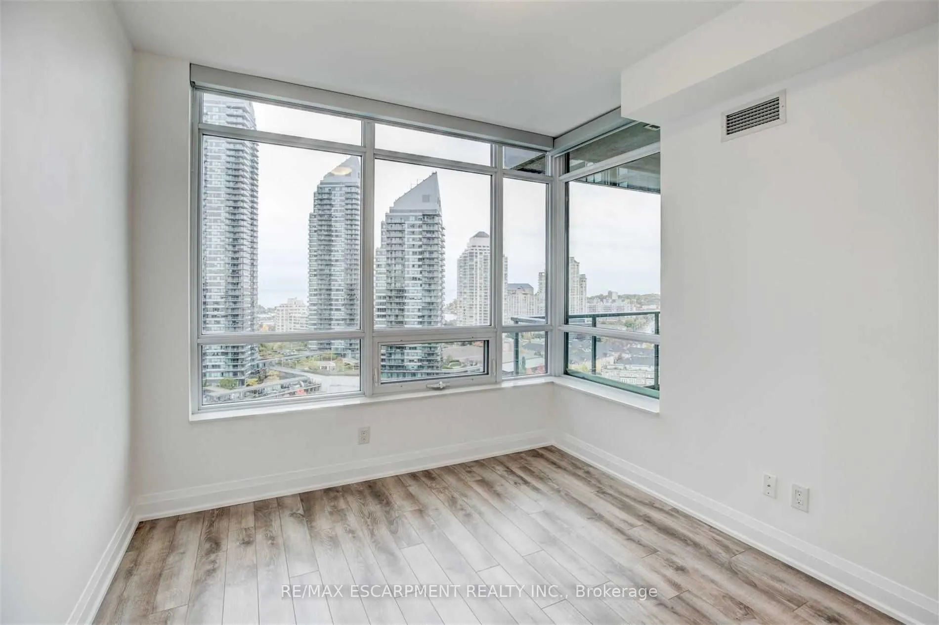 36 Park Lawn Road #1501