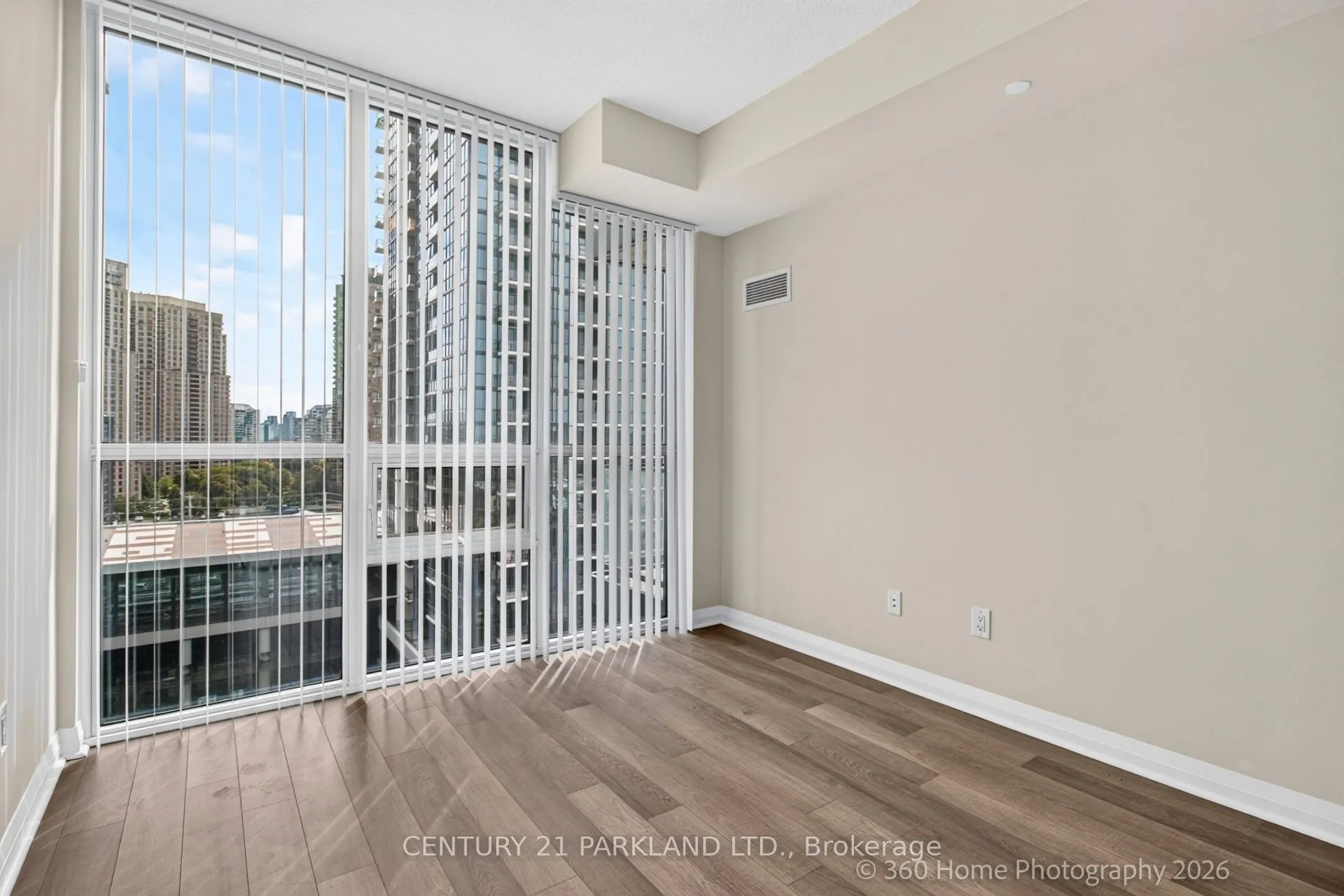5025 Four Springs Avenue E #905