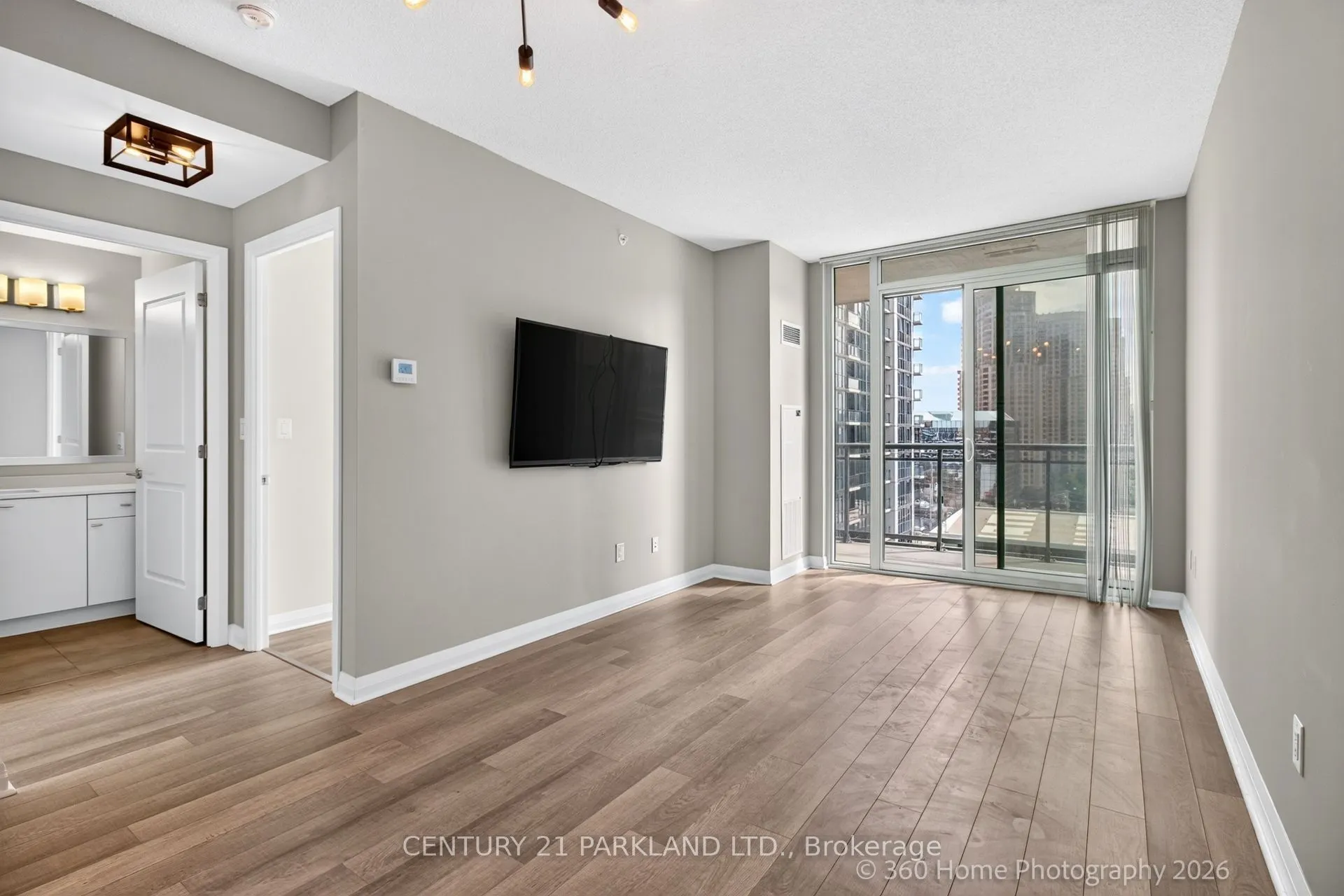 5025 Four Springs Avenue E #905
