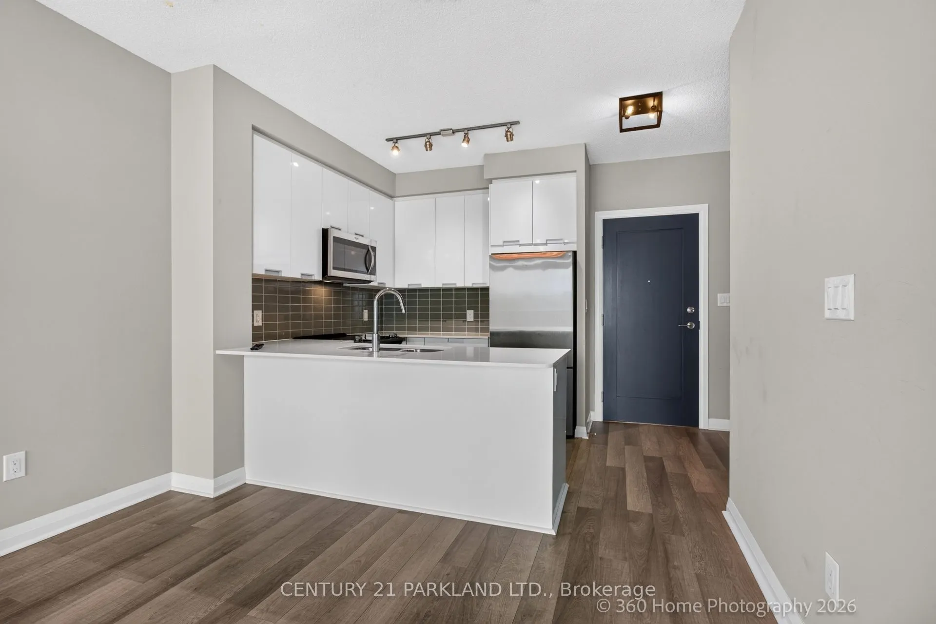 5025 Four Springs Avenue E #905