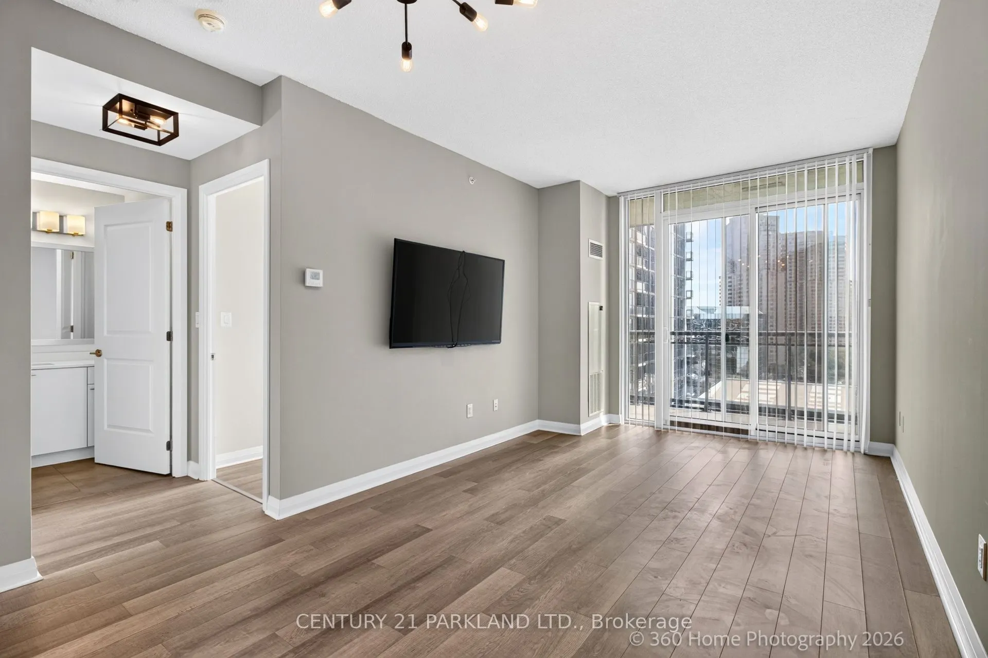 5025 Four Springs Avenue E #905