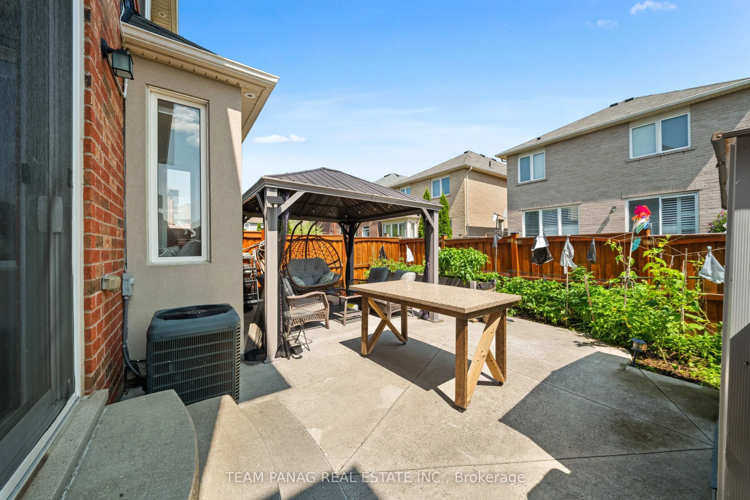 13 Seafair Crescent