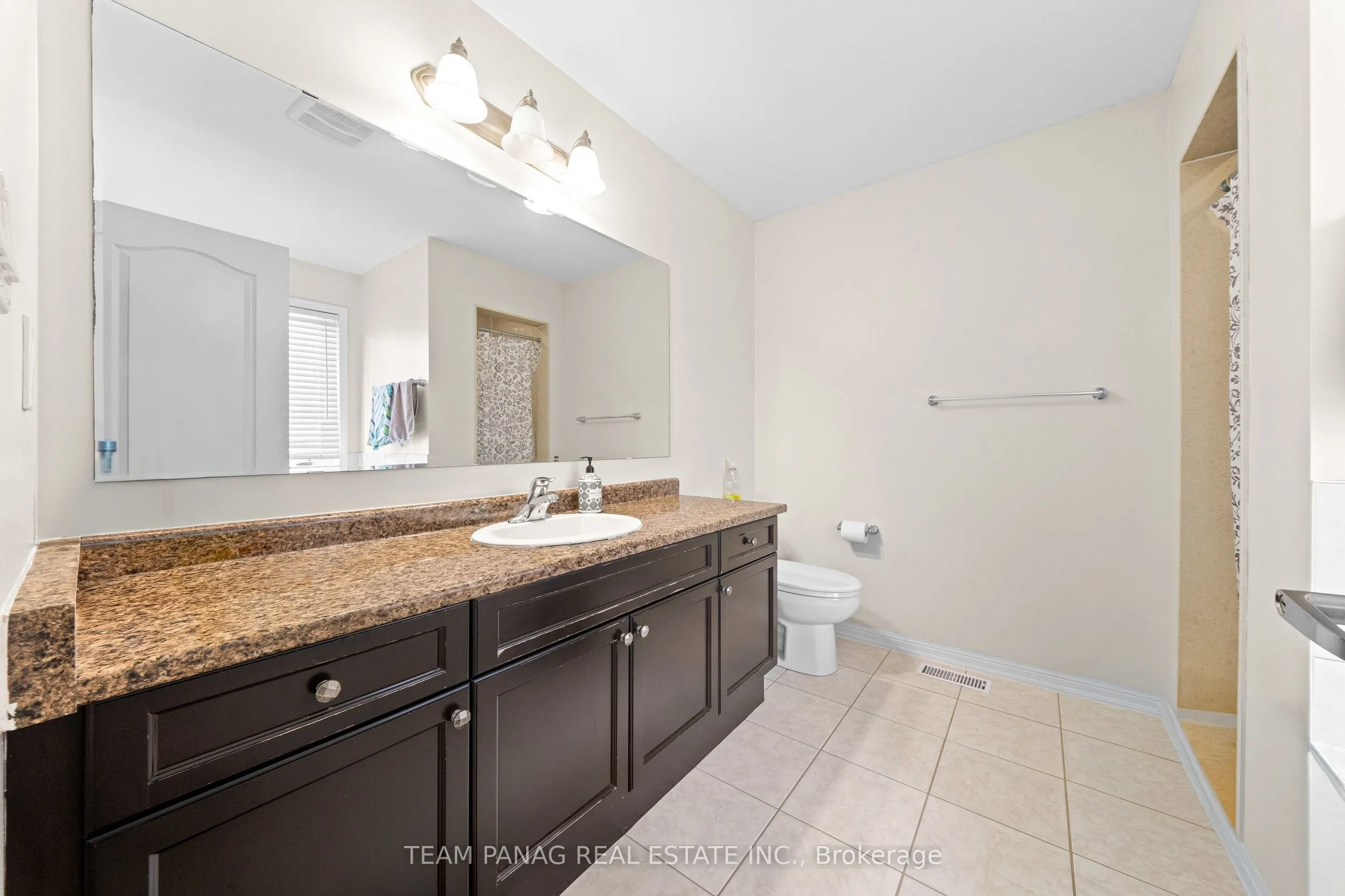 13 Seafair Crescent