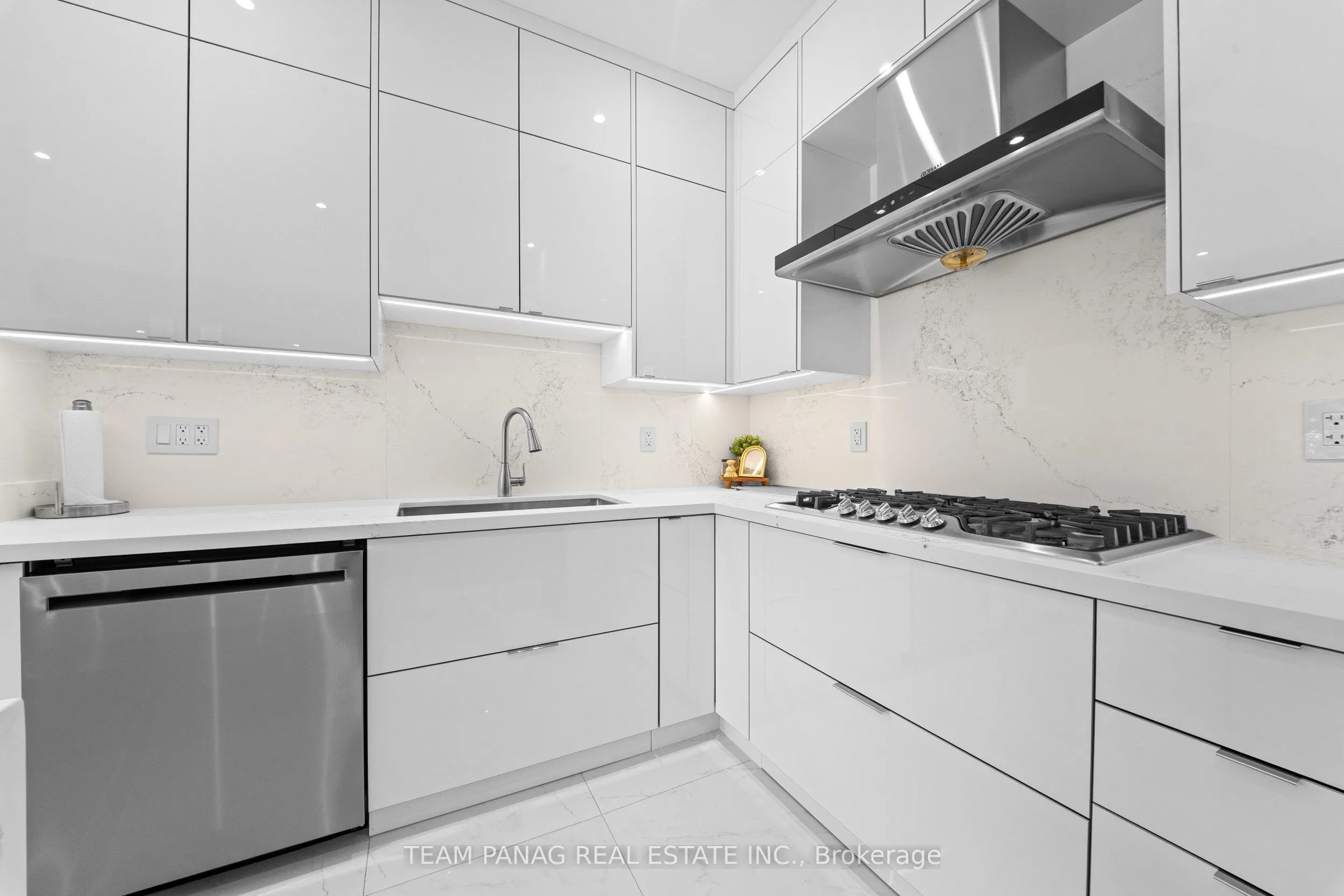 13 Seafair Crescent