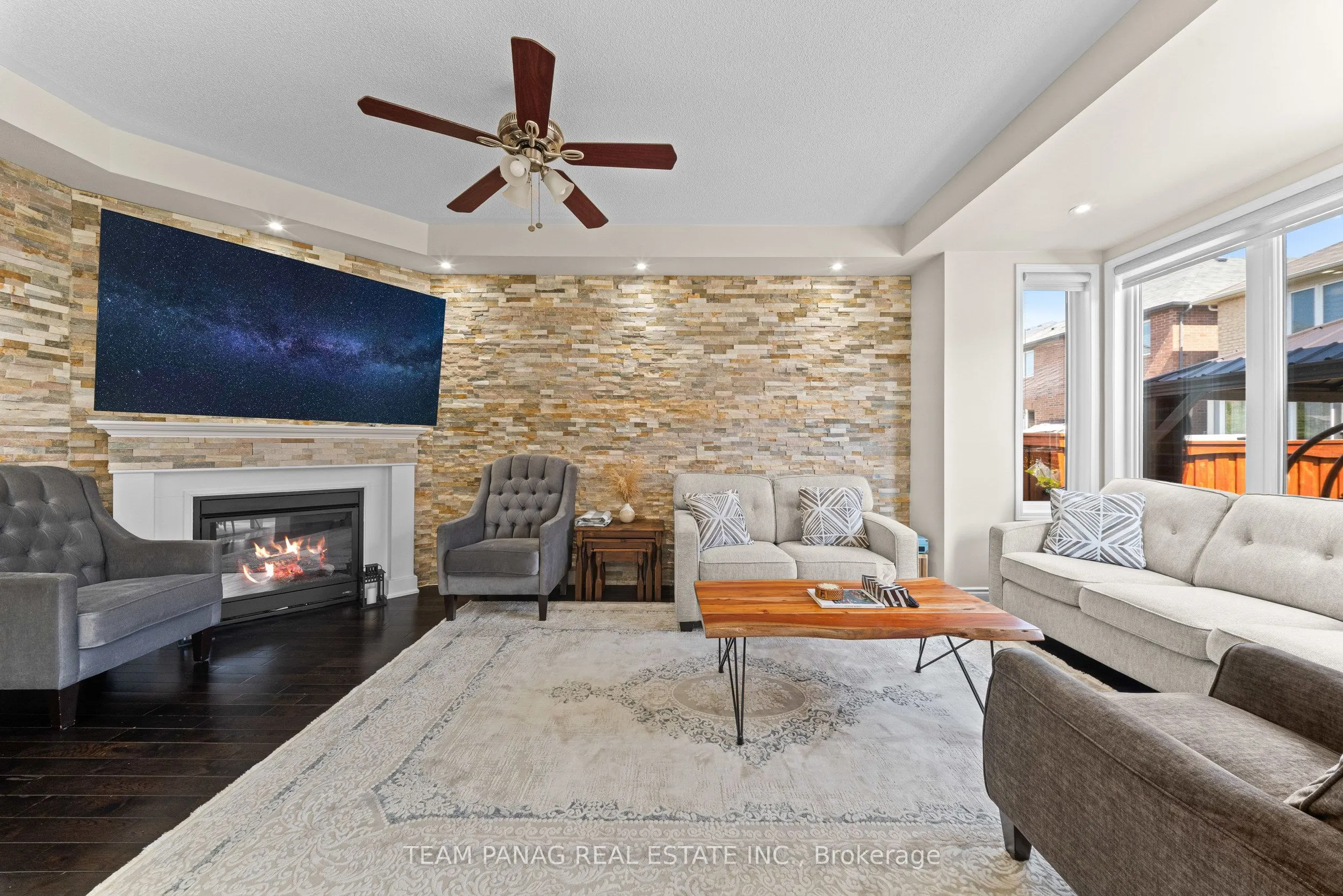 13 Seafair Crescent