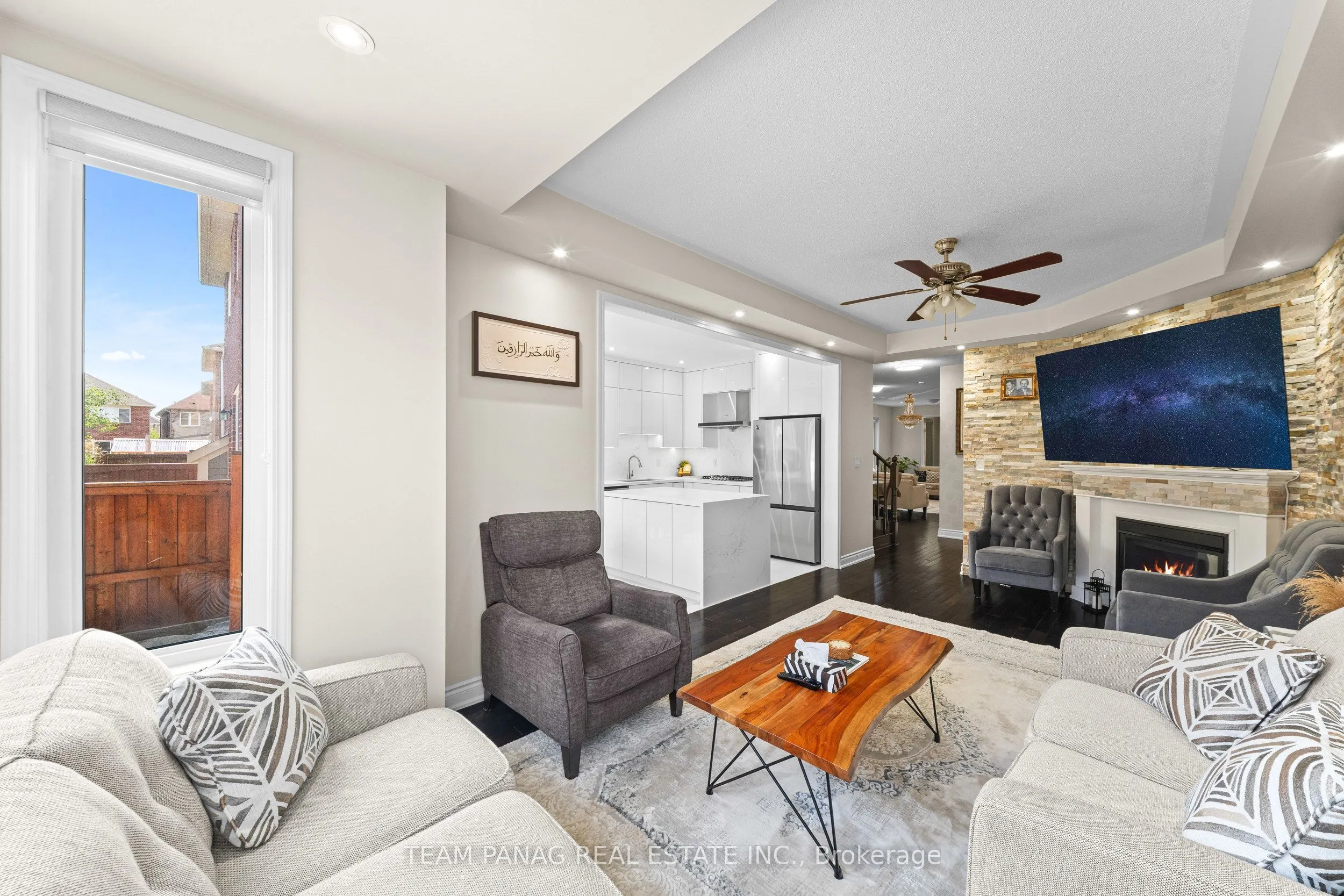 13 Seafair Crescent