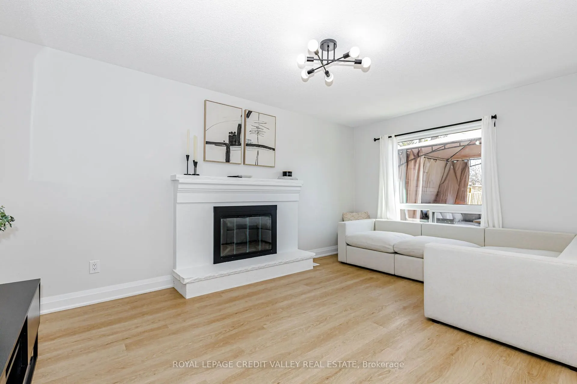 85 Derose Avenue