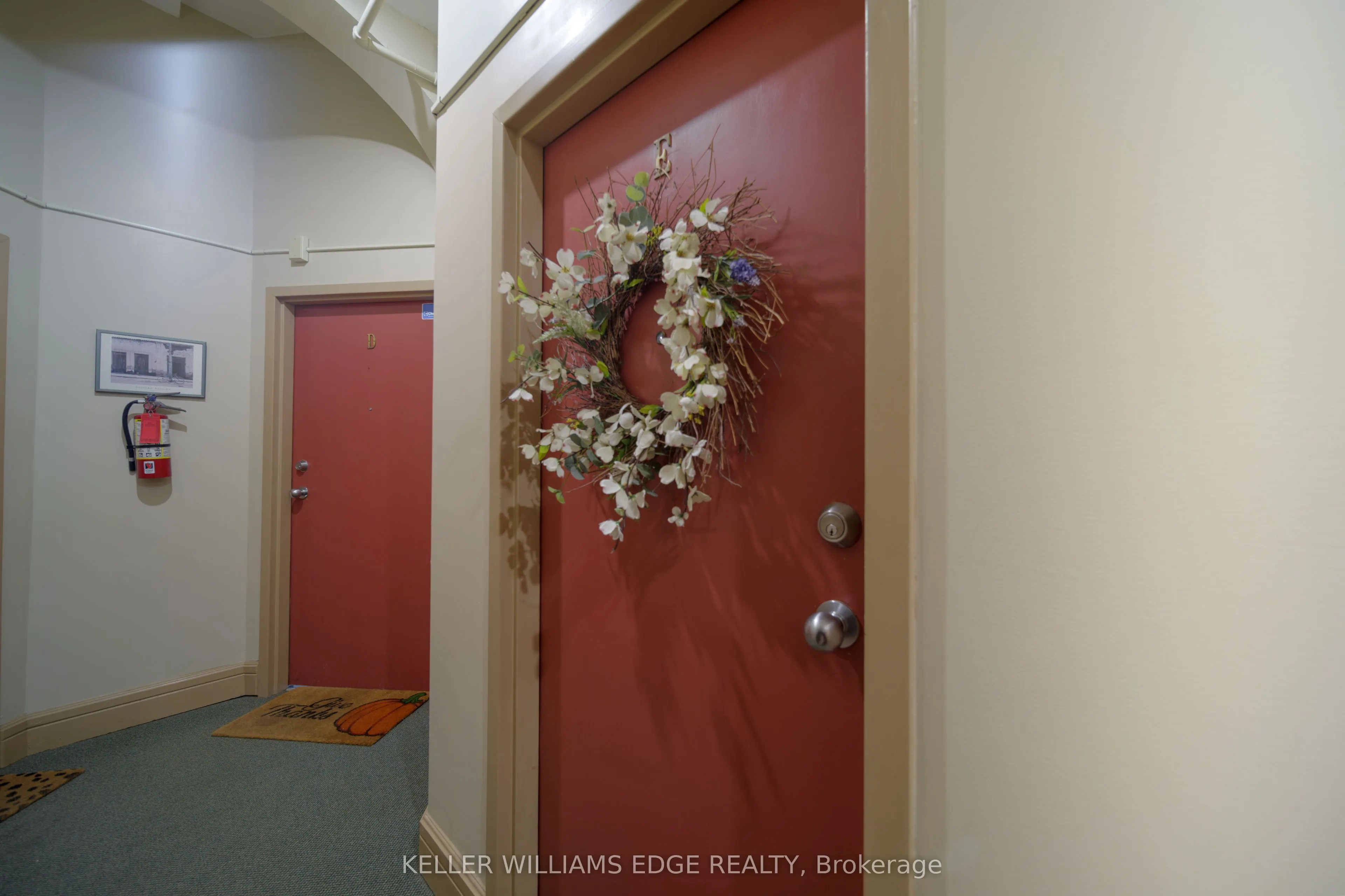 123 Broadway Avenue #E