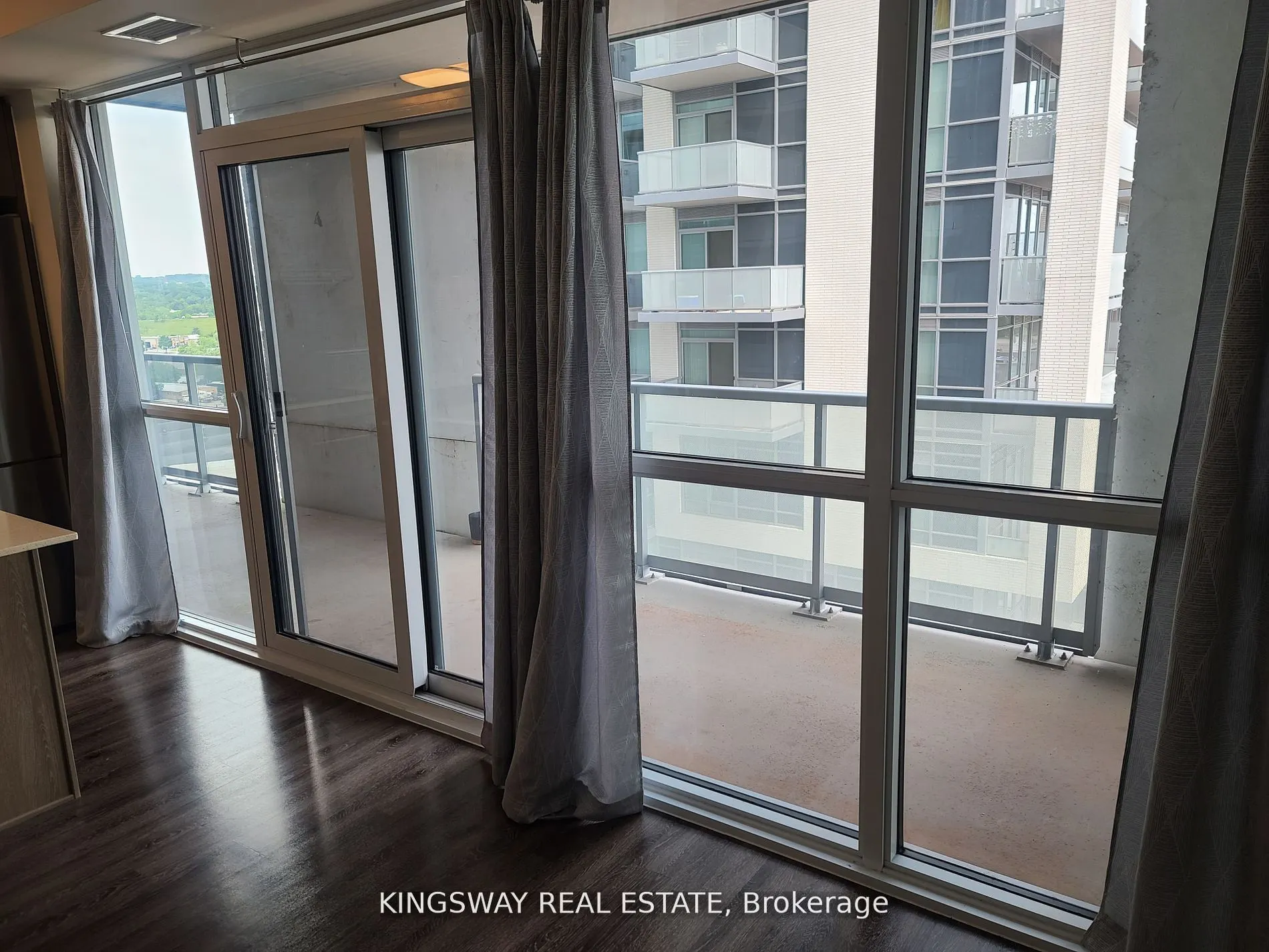 2087 Fairview Street #1402