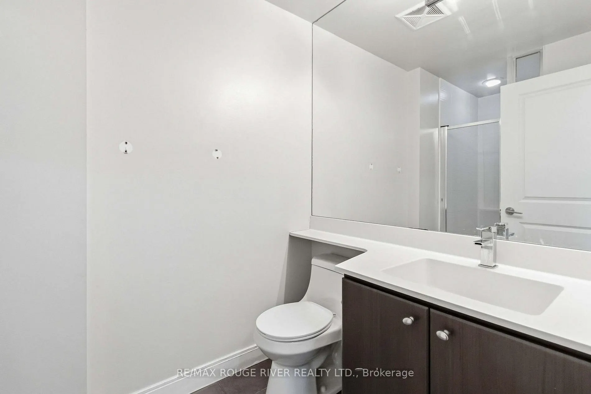 60 Absolute Avenue #1405