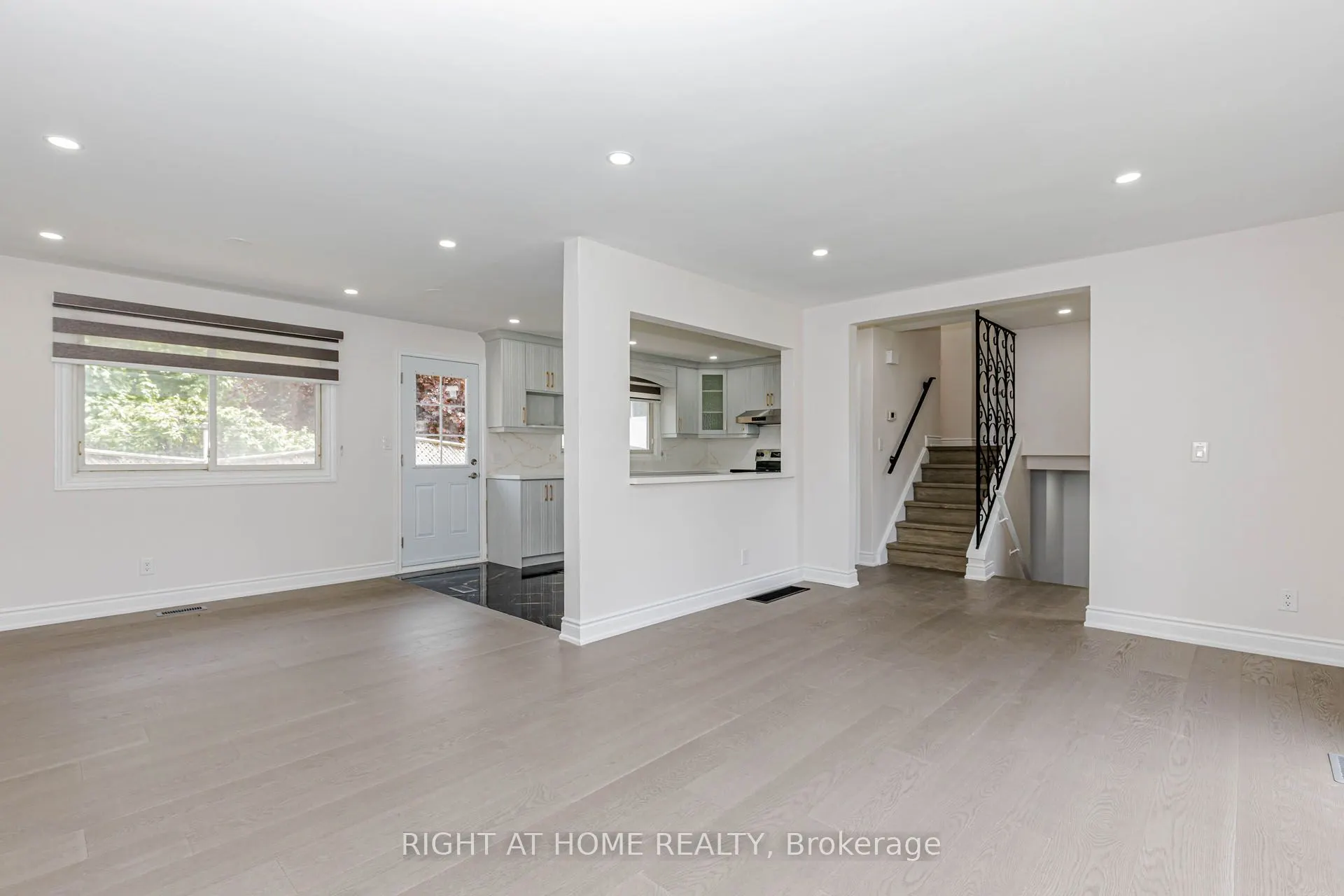 5154 New Street #UPPER