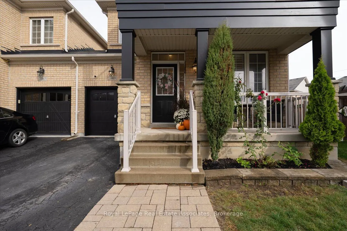 1469 Haws Crescent