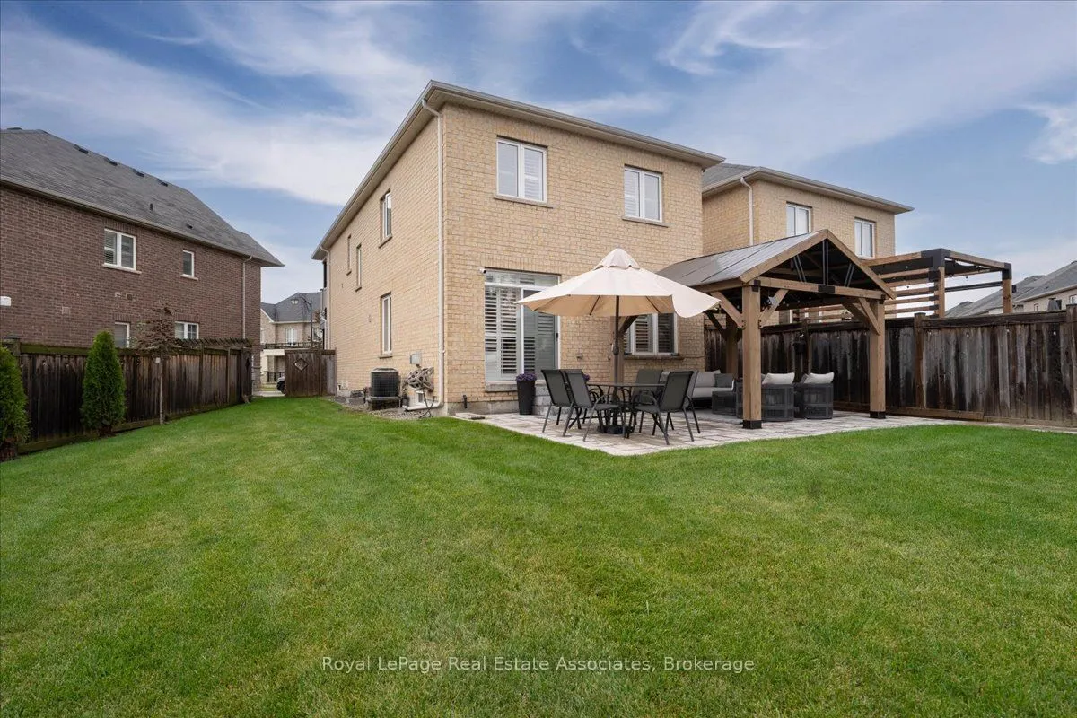 1469 Haws Crescent