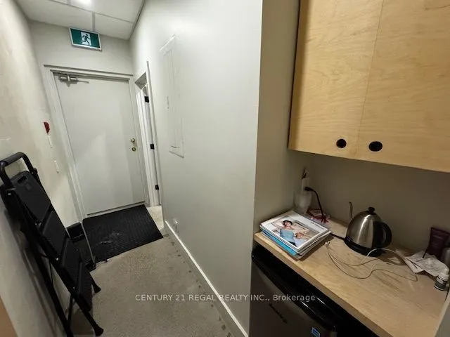 1564 Queen Street W #2nd Floor