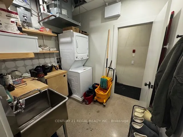 1564 Queen Street W #2nd Floor