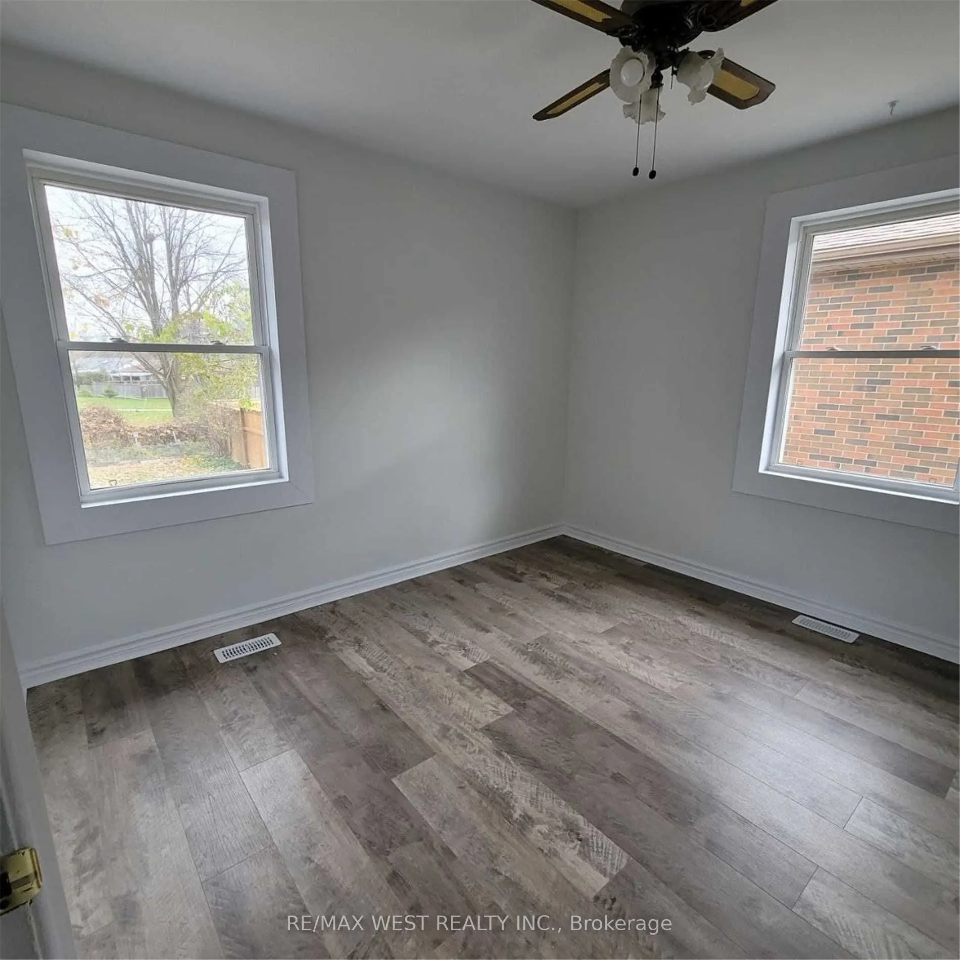 245 Kingsleigh Court