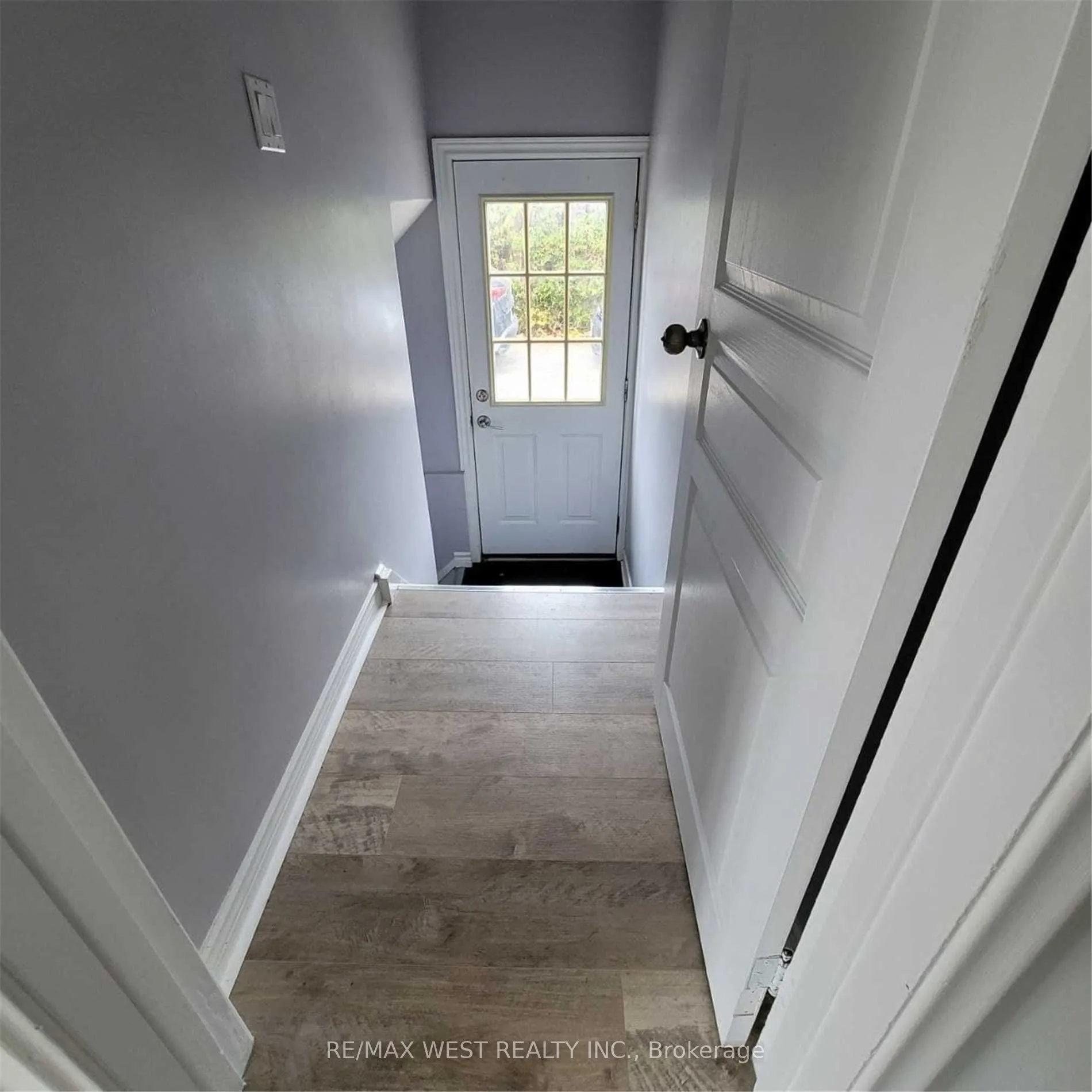 245 Kingsleigh Court