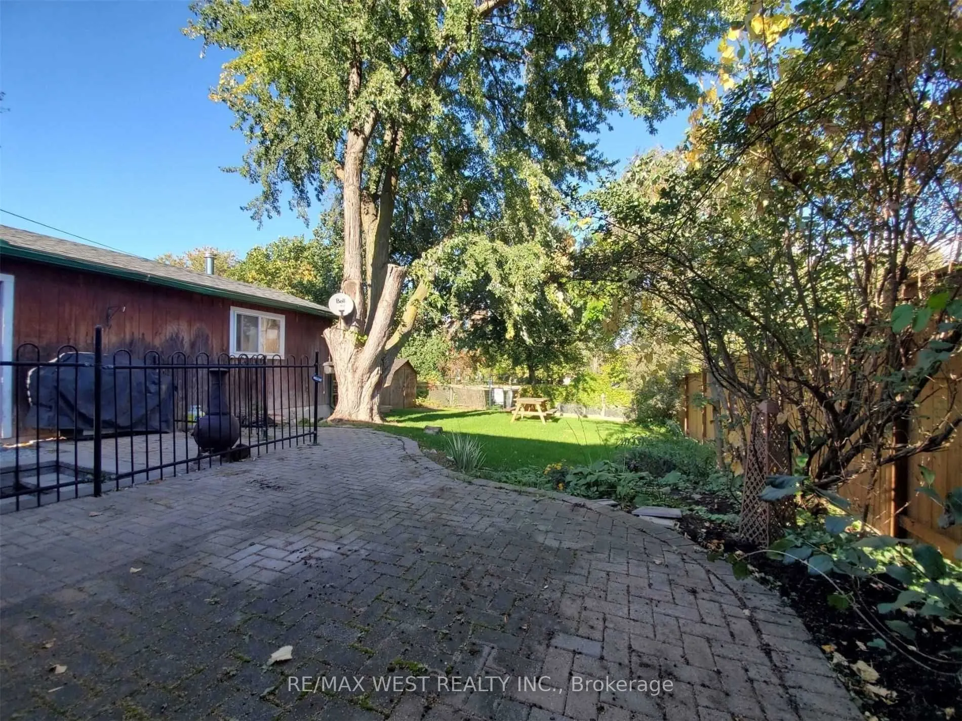 245 Kingsleigh Court