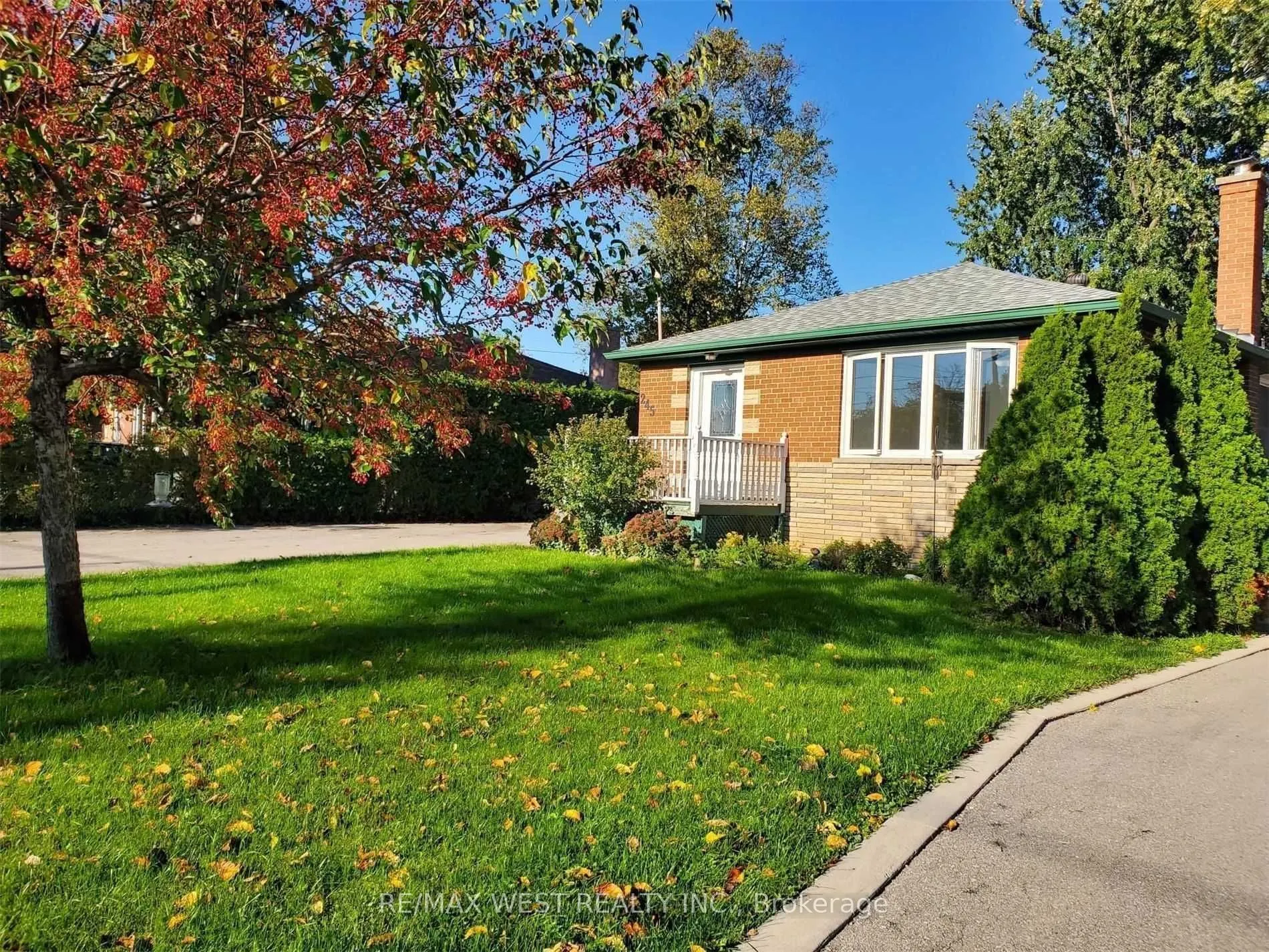 245 Kingsleigh Court
